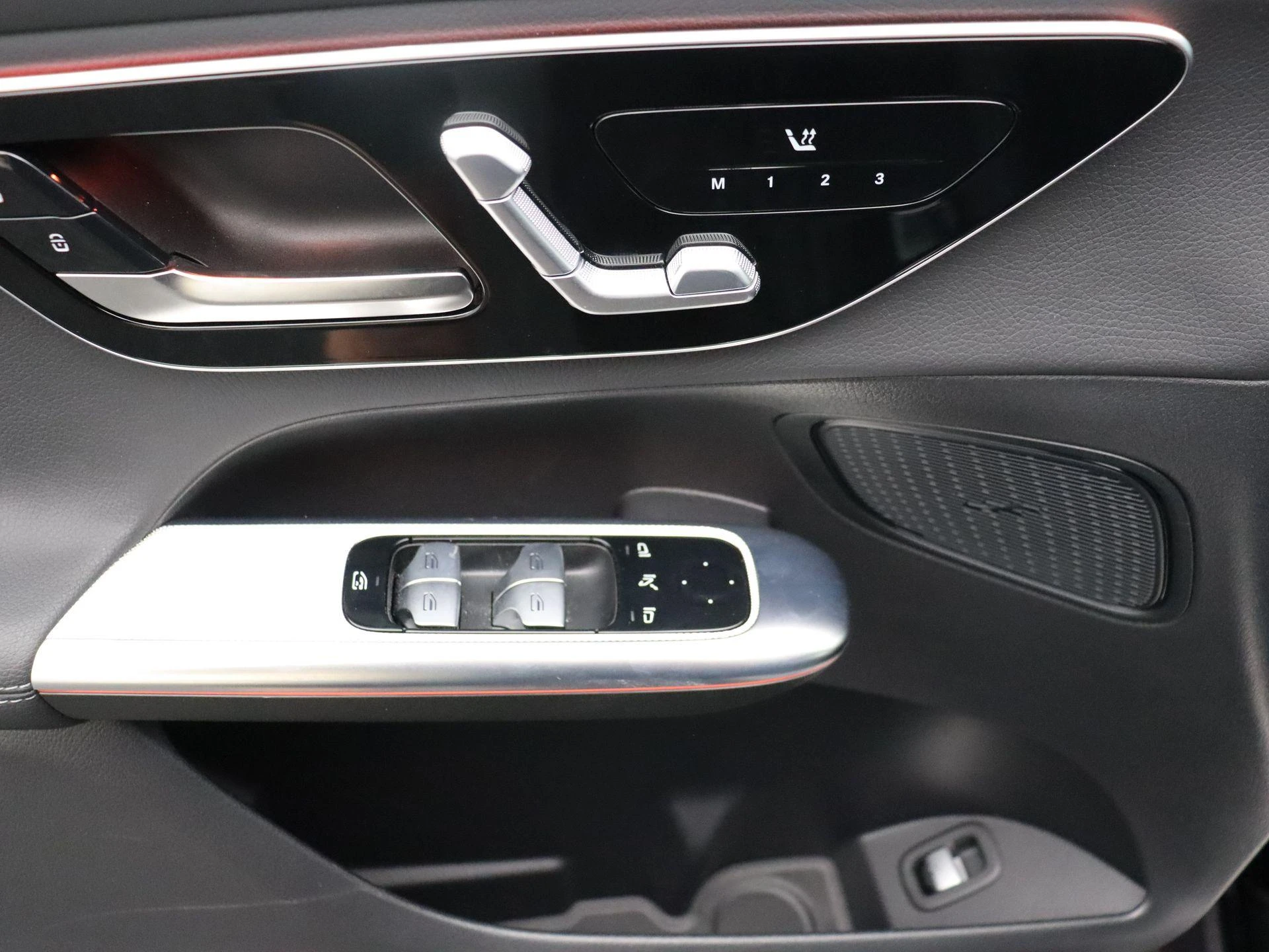 Mercedes-Benz-GLC-image-7