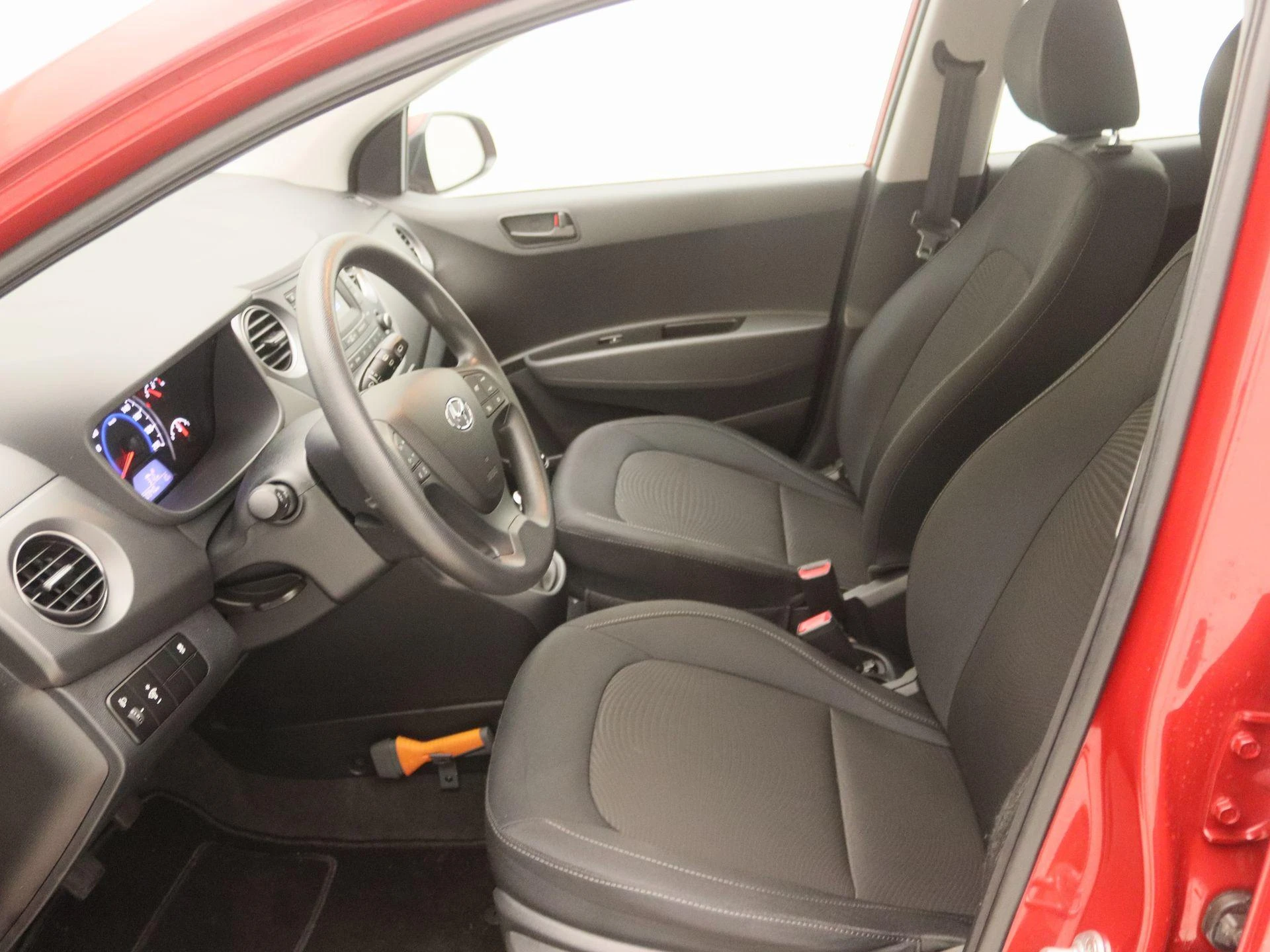 Hyundai-i10-image-11