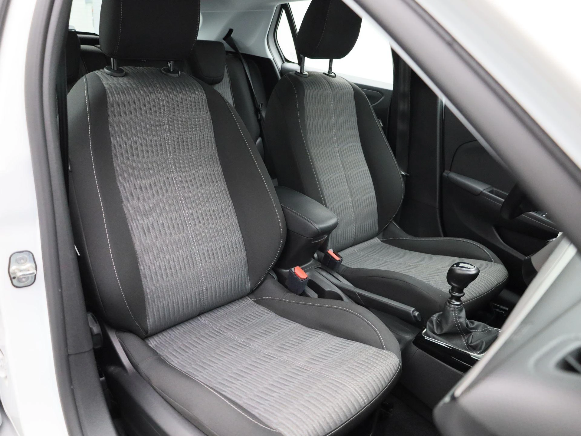 Opel-Corsa-image-31