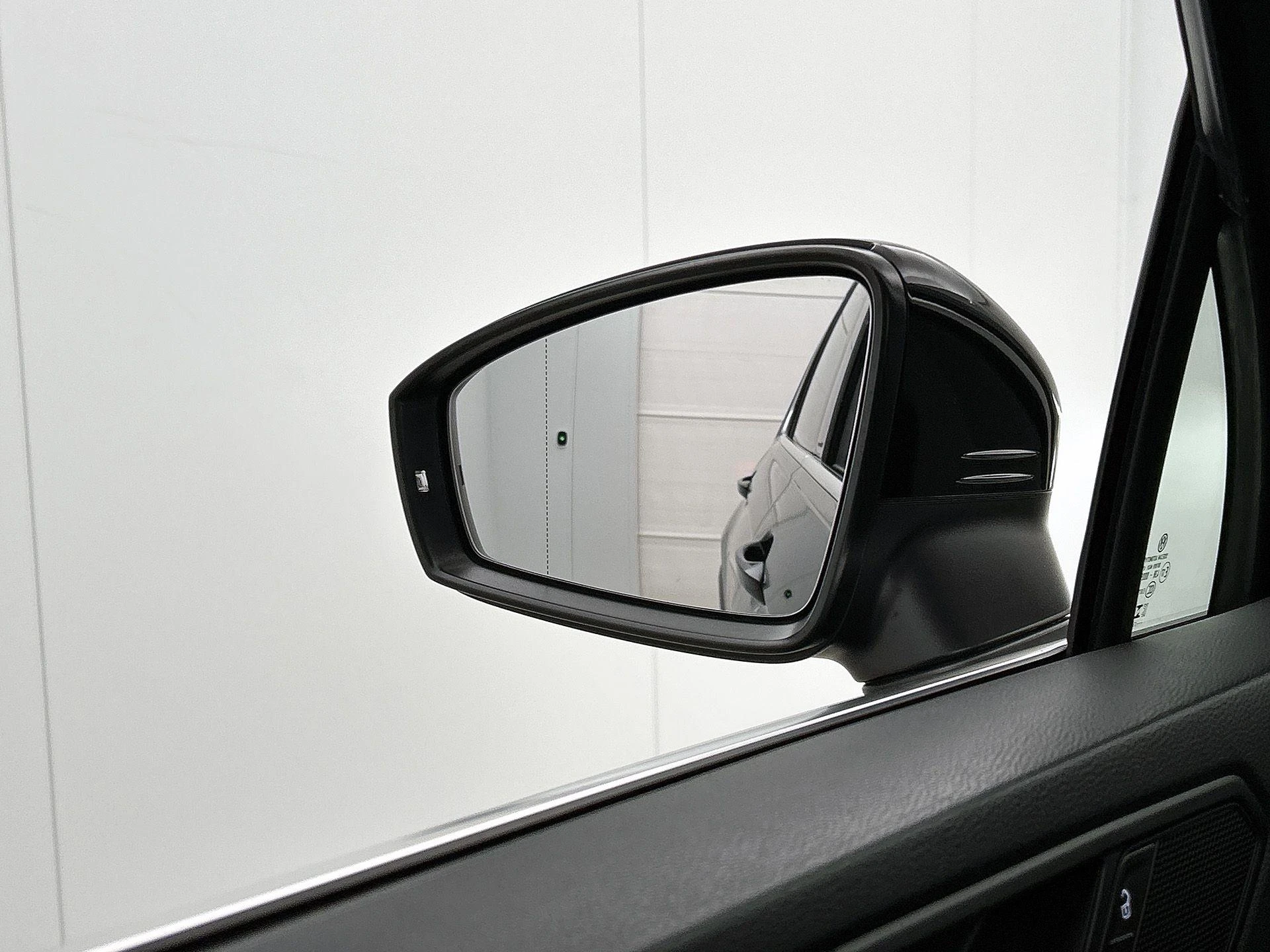 Volkswagen-Tiguan-image-22