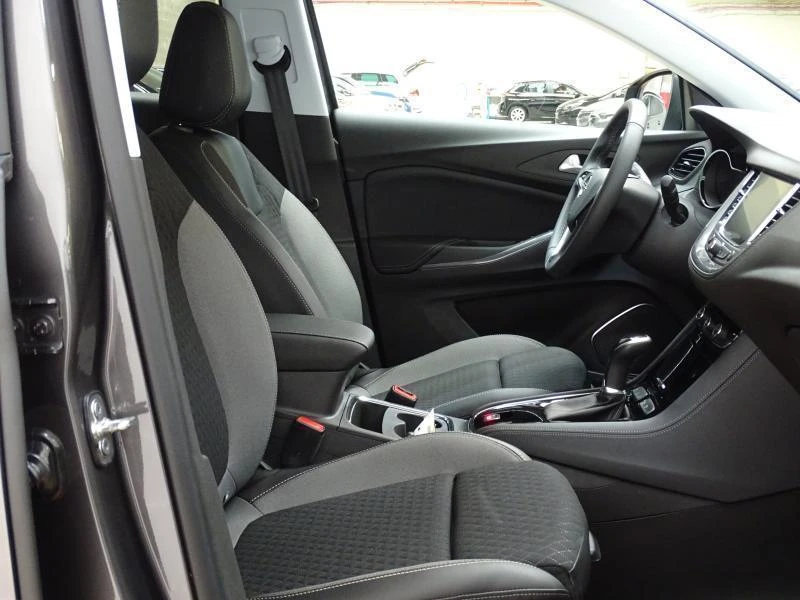 Opel-Grandland X-image-10