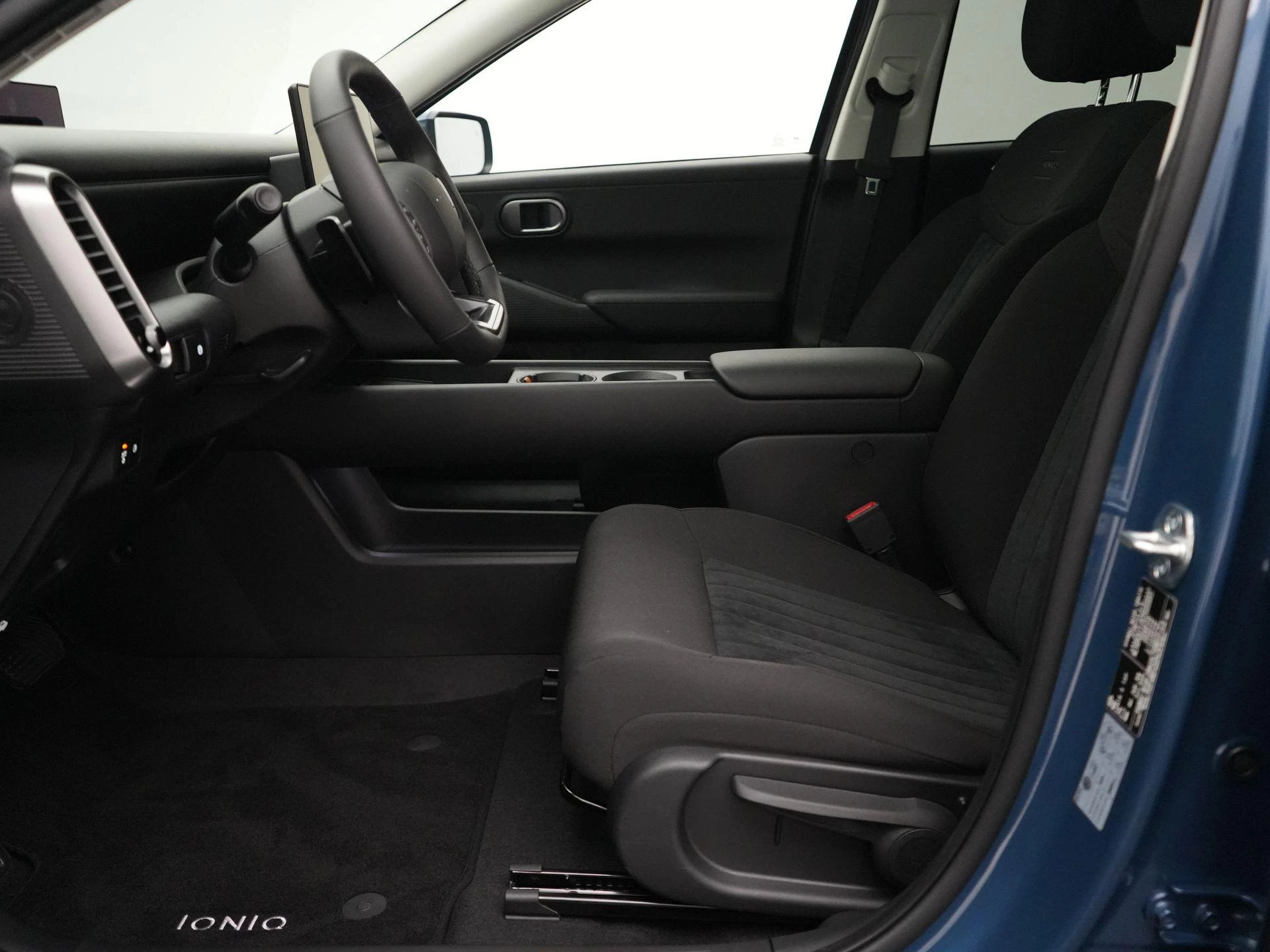 Hyundai-IONIQ 3-image-33