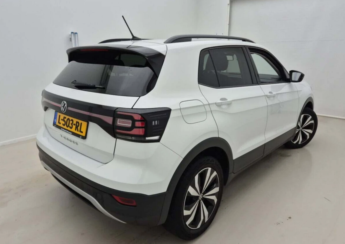 Volkswagen-T-Cross-image-1