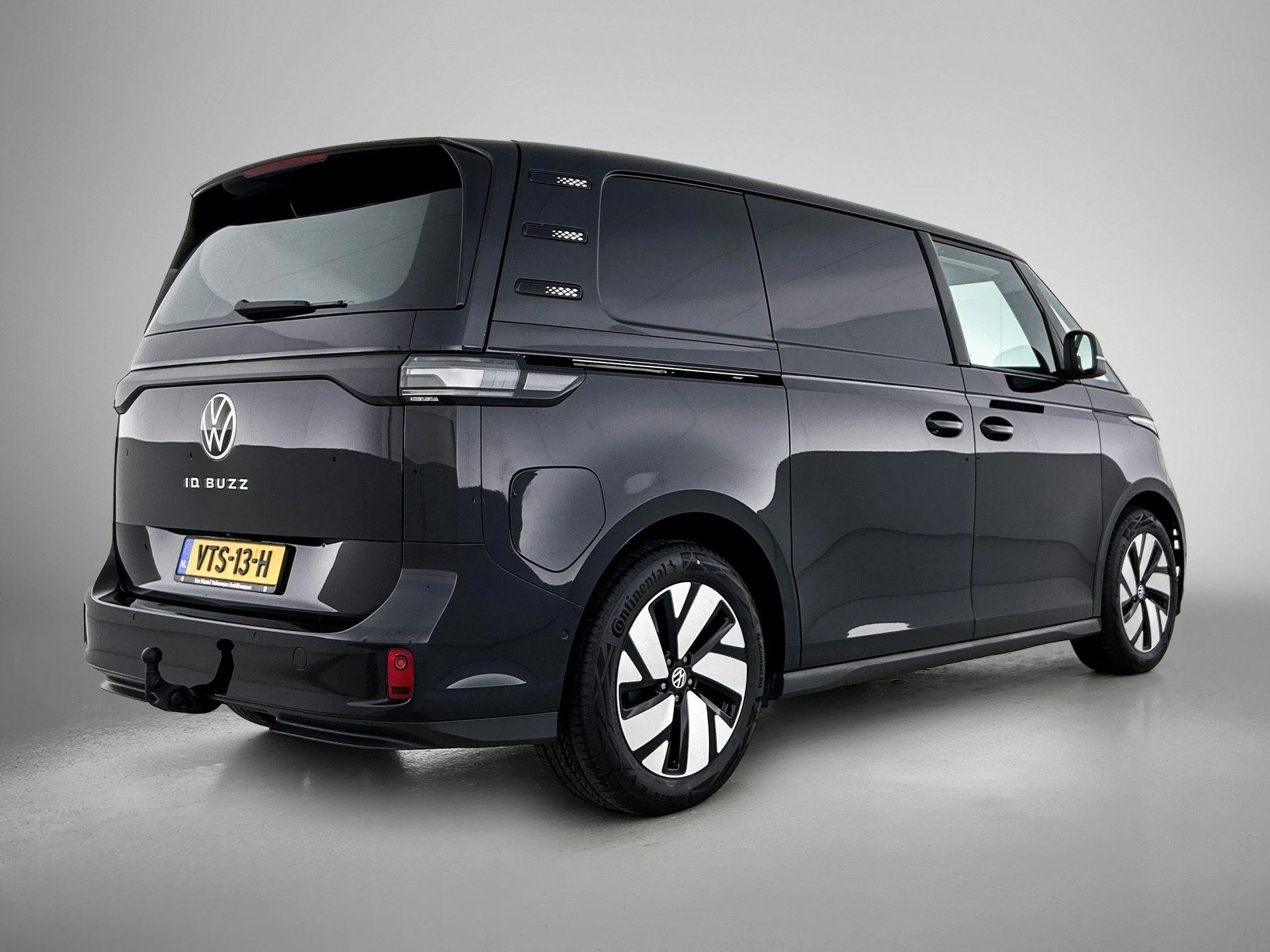 Volkswagen-ID. Buzz Cargo-image-3