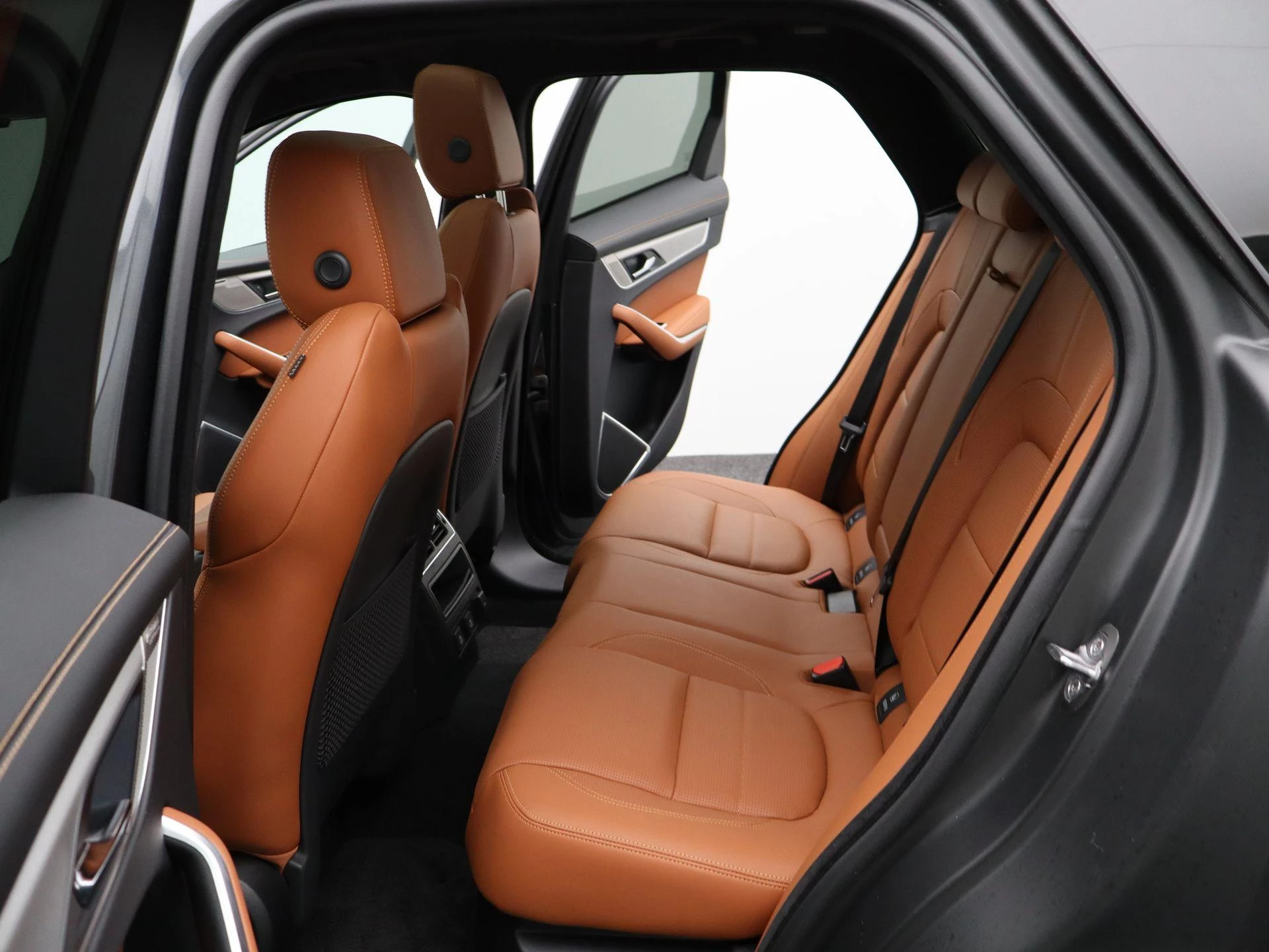 Jaguar F-PACE P400e PHEV R-Dynamic HSE 90th Ann. Edition