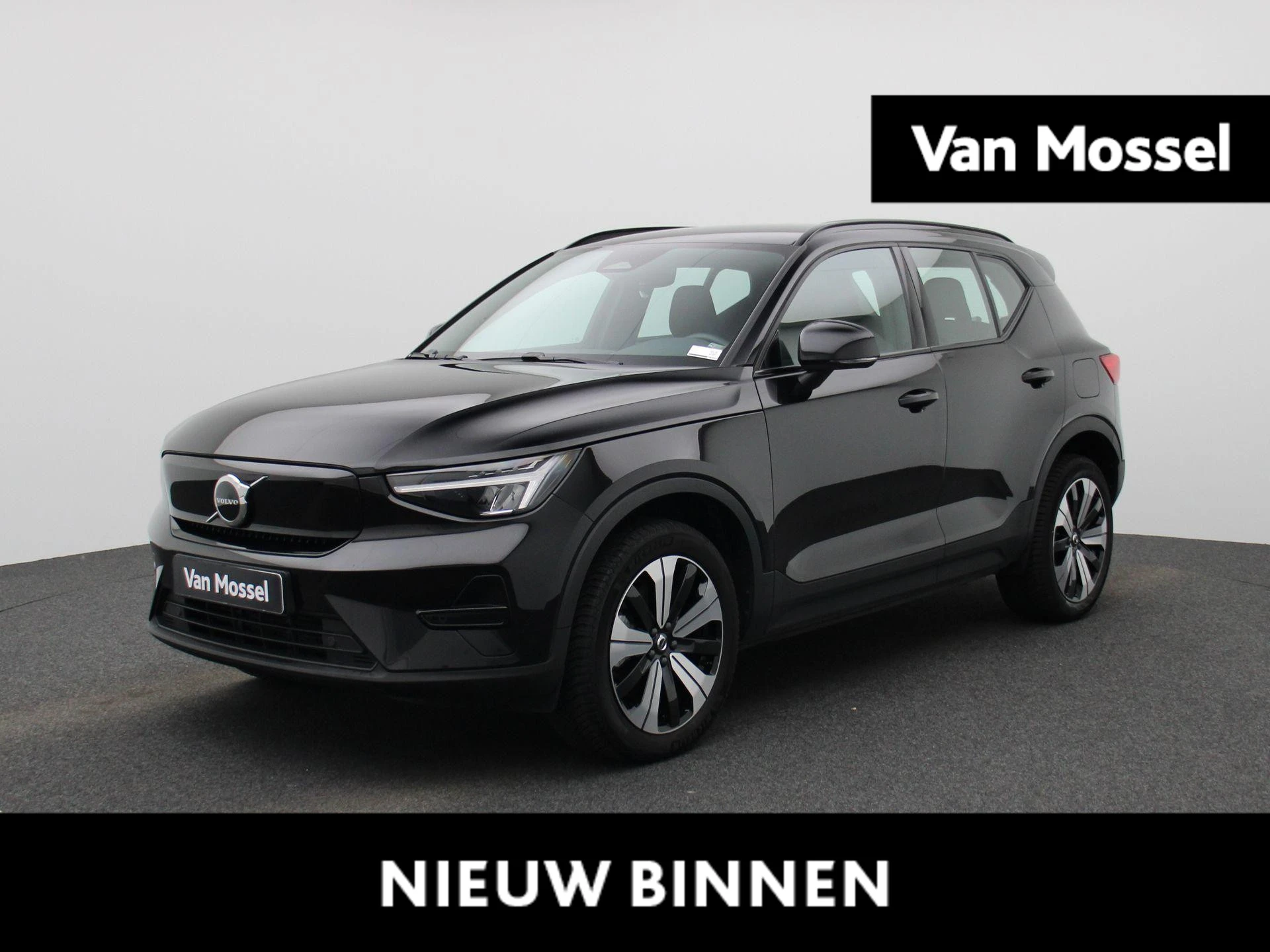 Volvo-XC40-image-0
