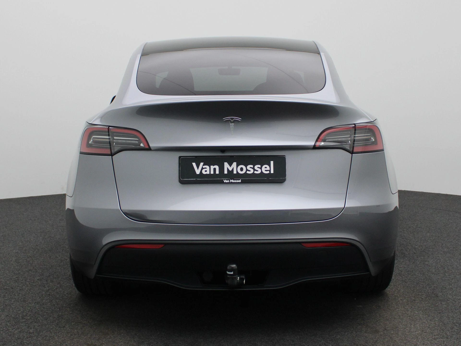 Tesla-Model Y-image-4