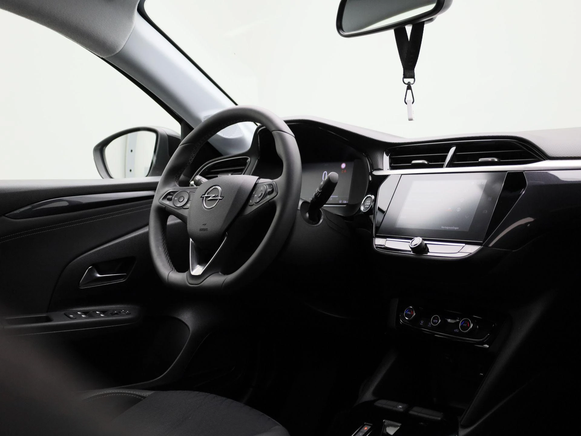 Opel-Corsa-e-image-31
