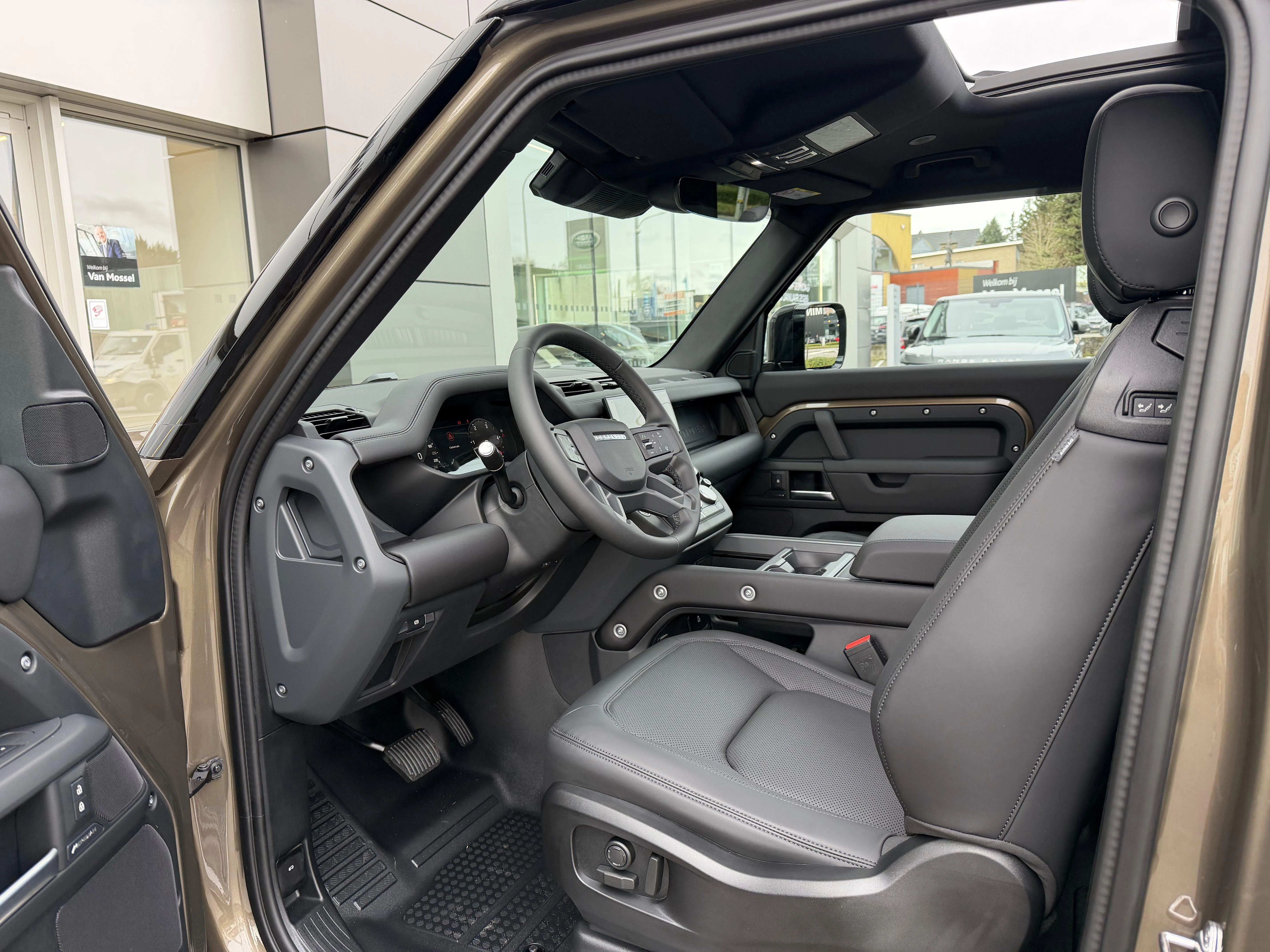 Land Rover Defender 90 D200 X-DYNAMIC