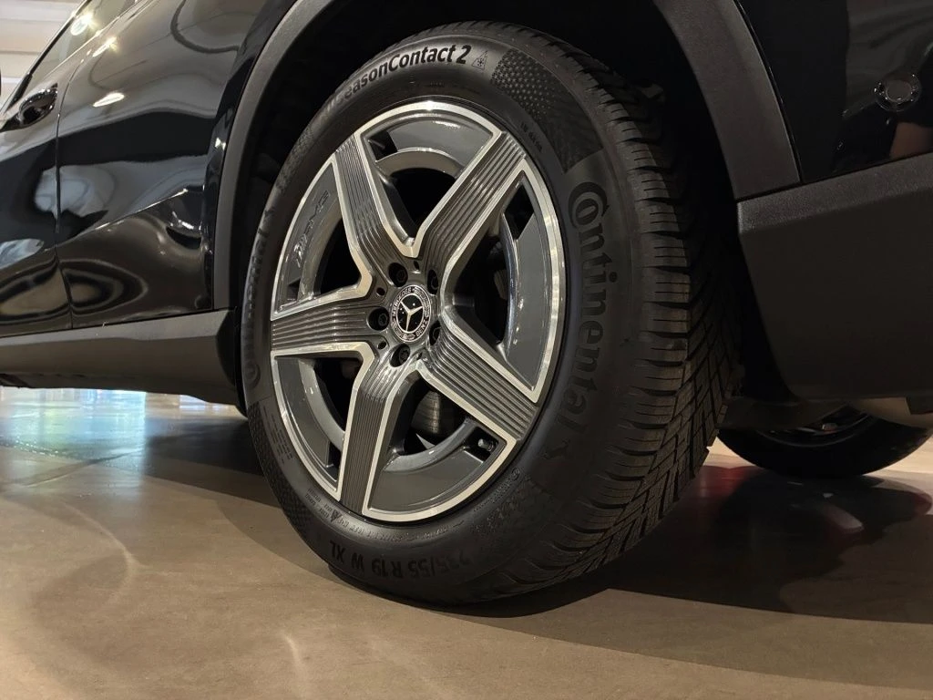 Mercedes-Benz-GLC 300 d-image-19