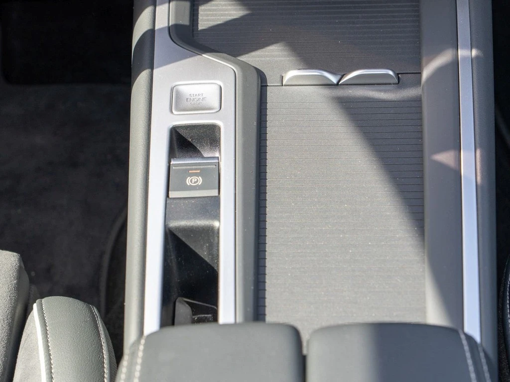 Volkswagen-Passat-image-12