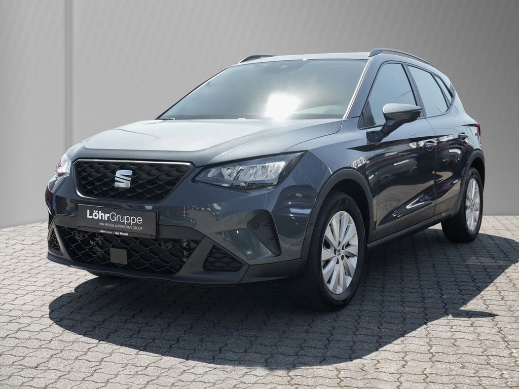 SEAT-Arona-image-1