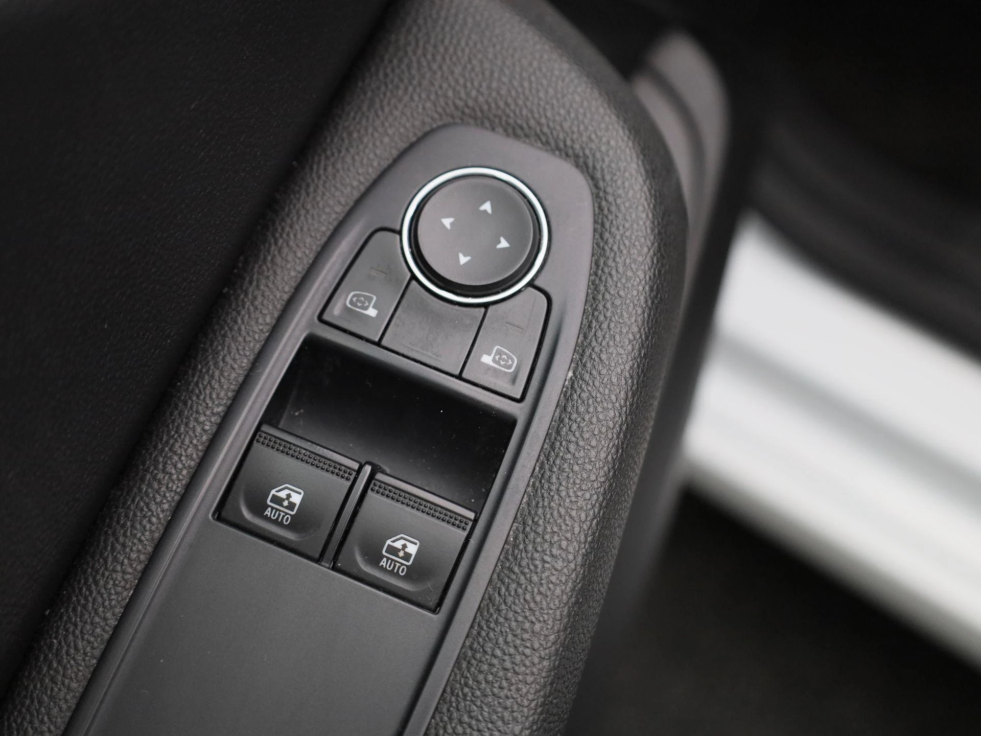 Renault-Clio-image-26