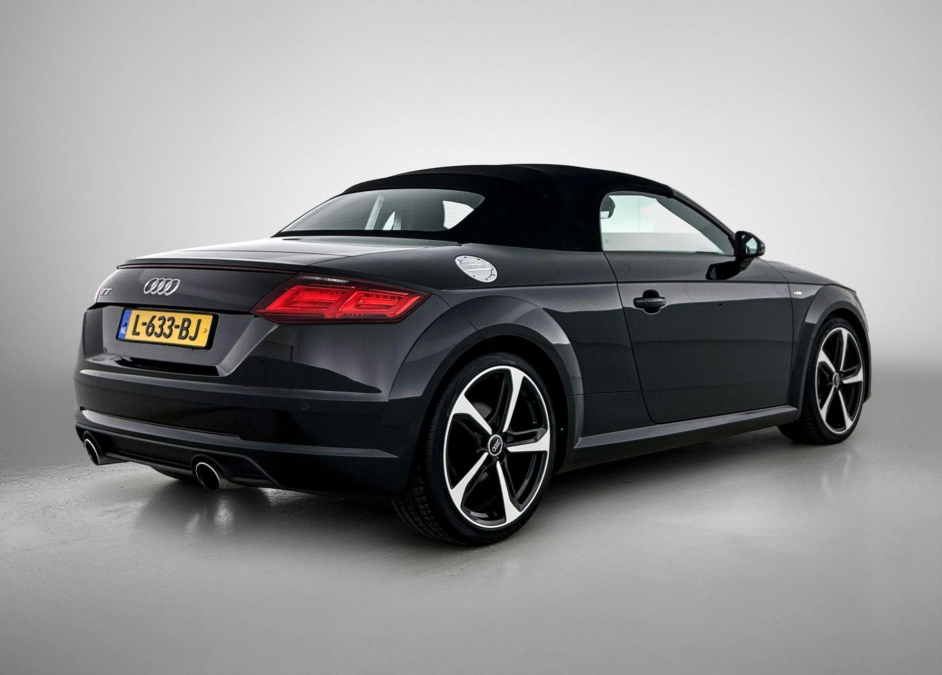 Audi-TT-image-3