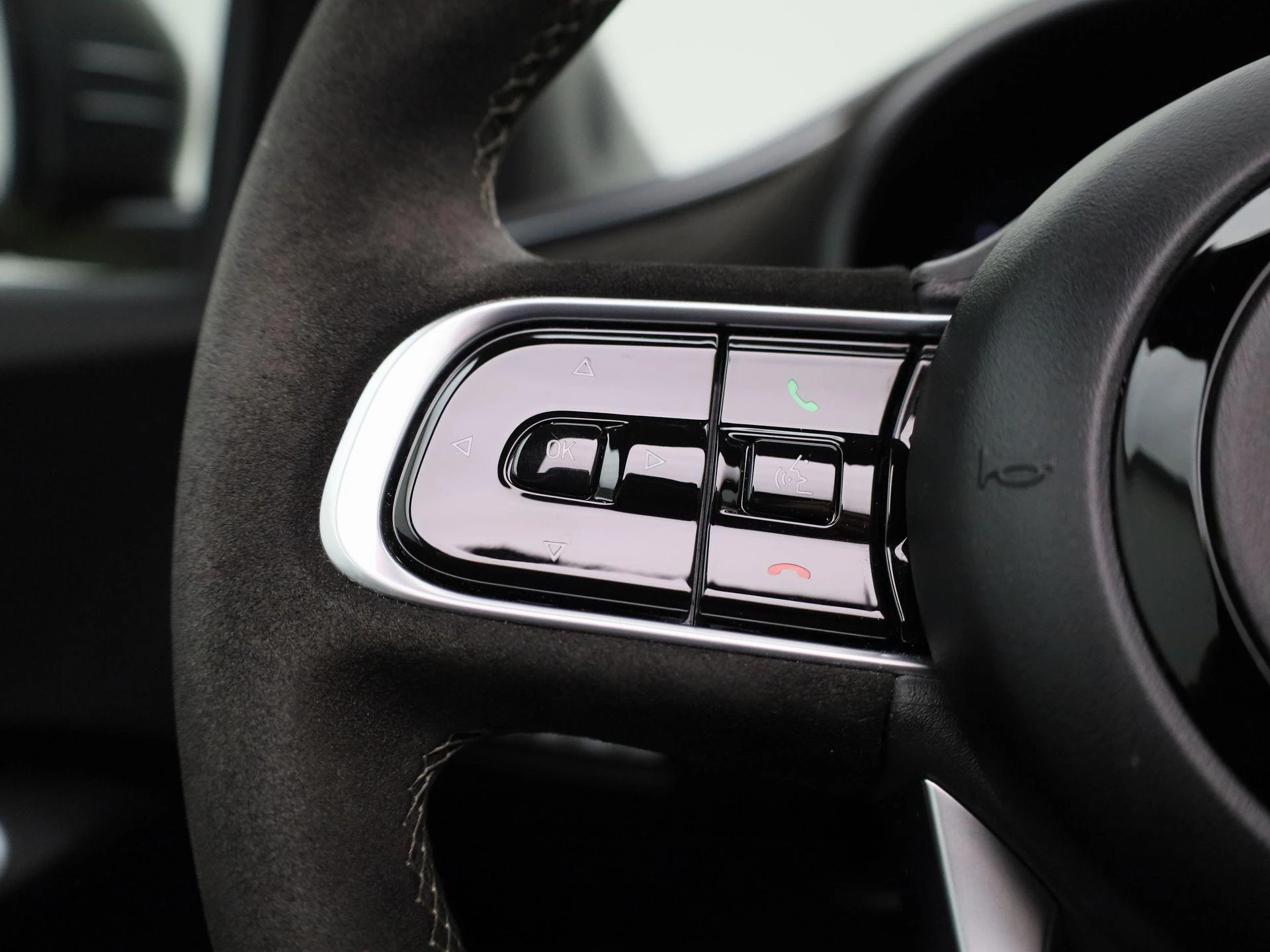 Abarth-500C-image-18