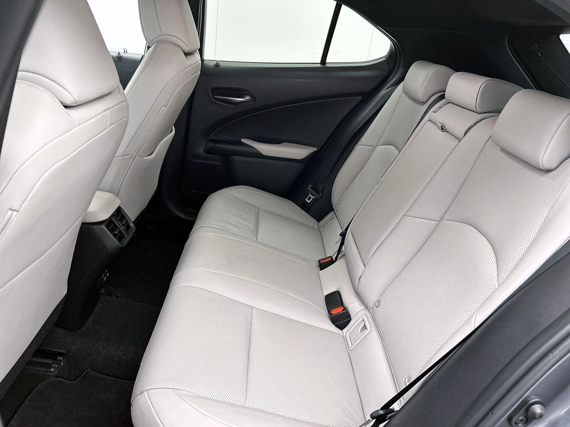 Lexus-UX-image-28