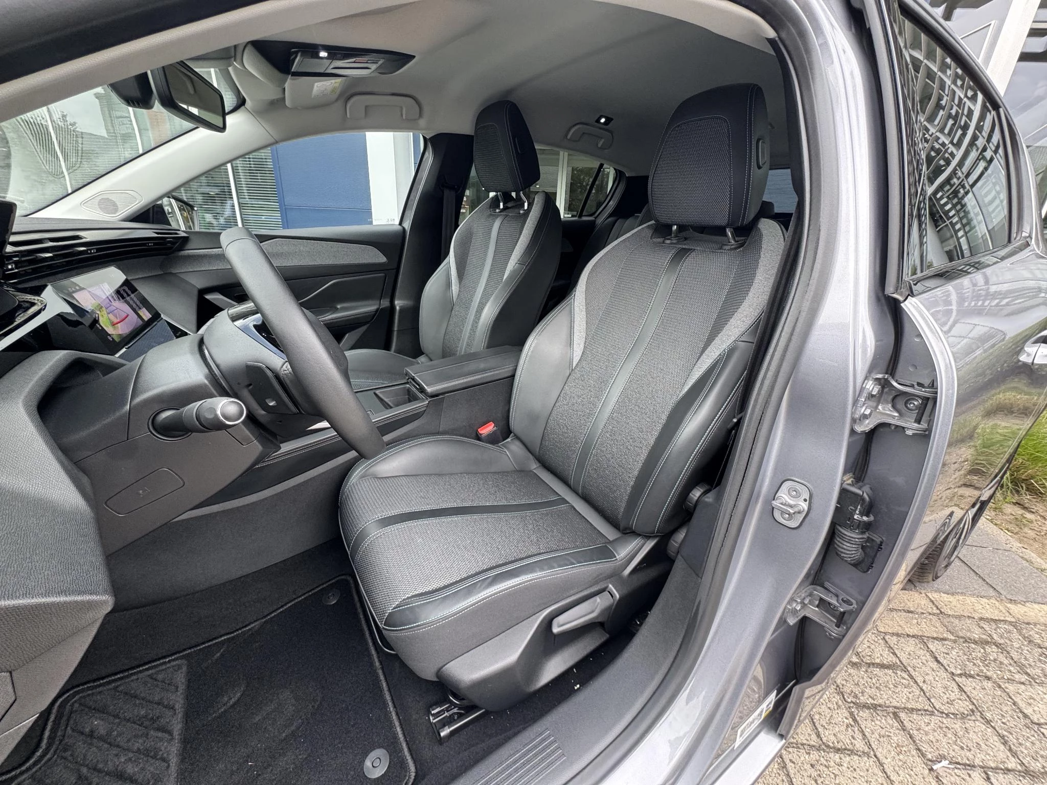 Peugeot-308-image-16
