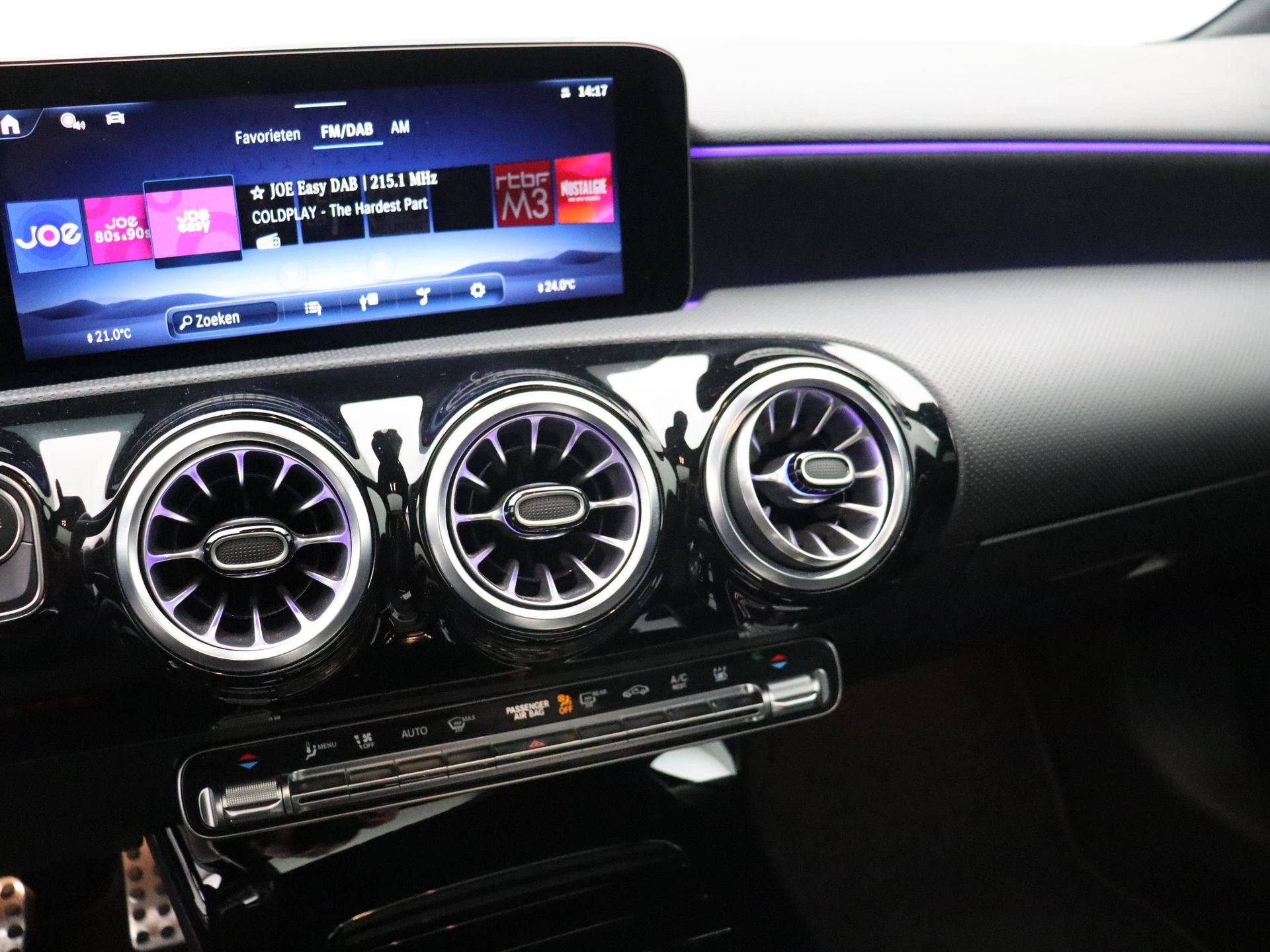 Mercedes-Benz Classe A 250 e AMG Line + PANORAMISCH DAK + CARPLAY + NIGHTPAKKET +
