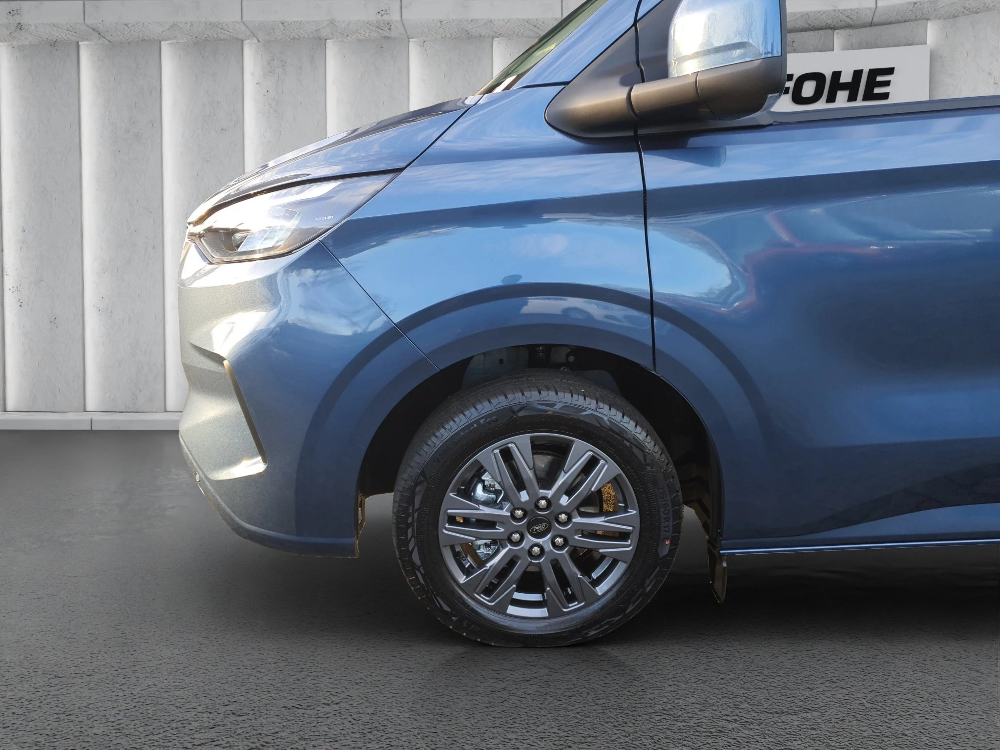 Ford-Tourneo Custom-image-8