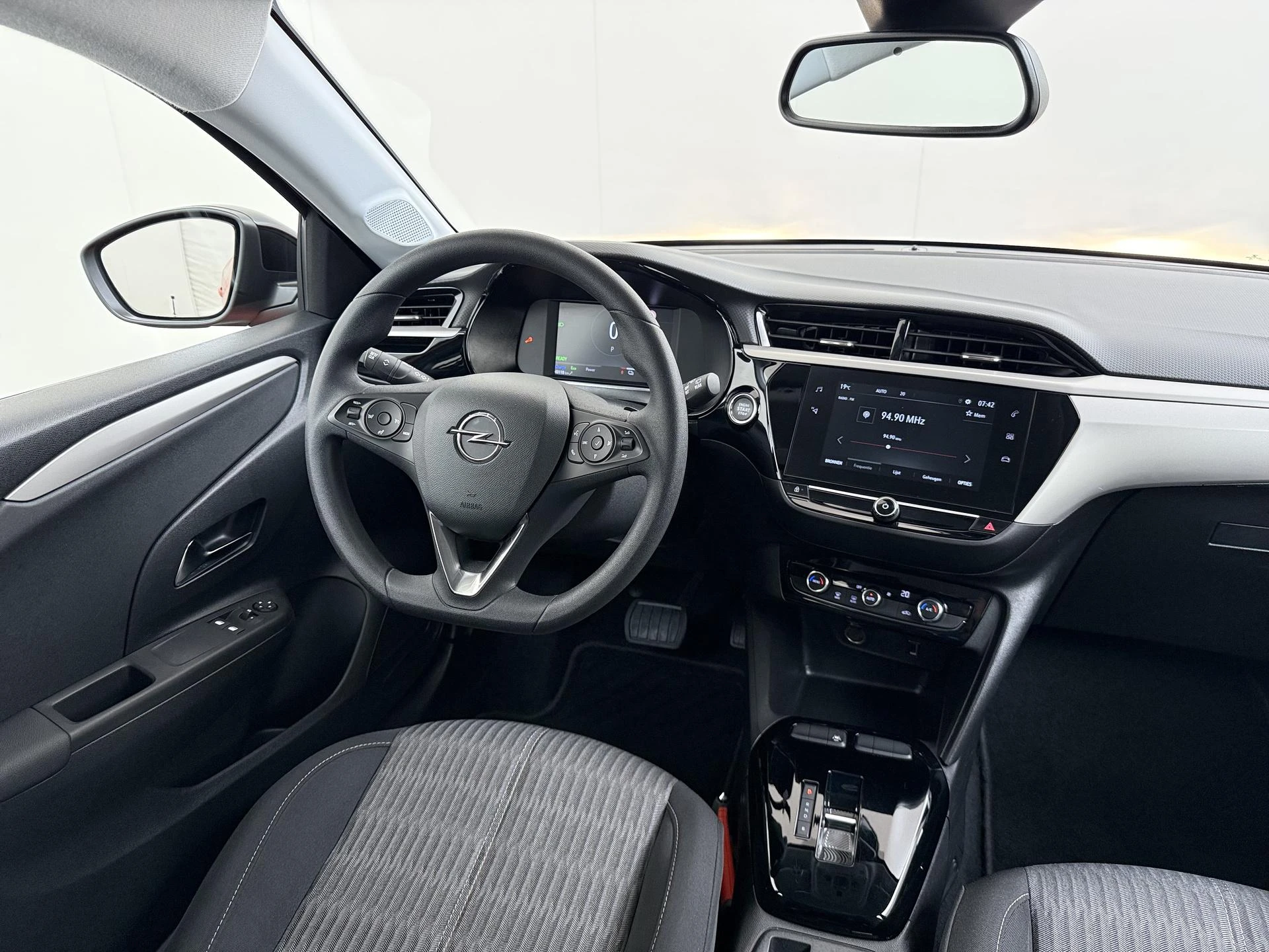 Opel-Corsa-e-image-11