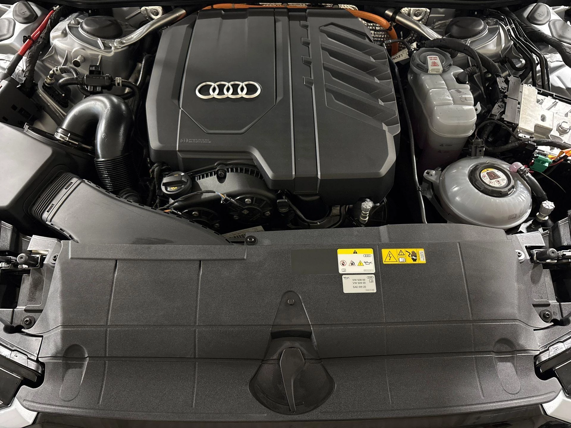 Audi-A6-image-27