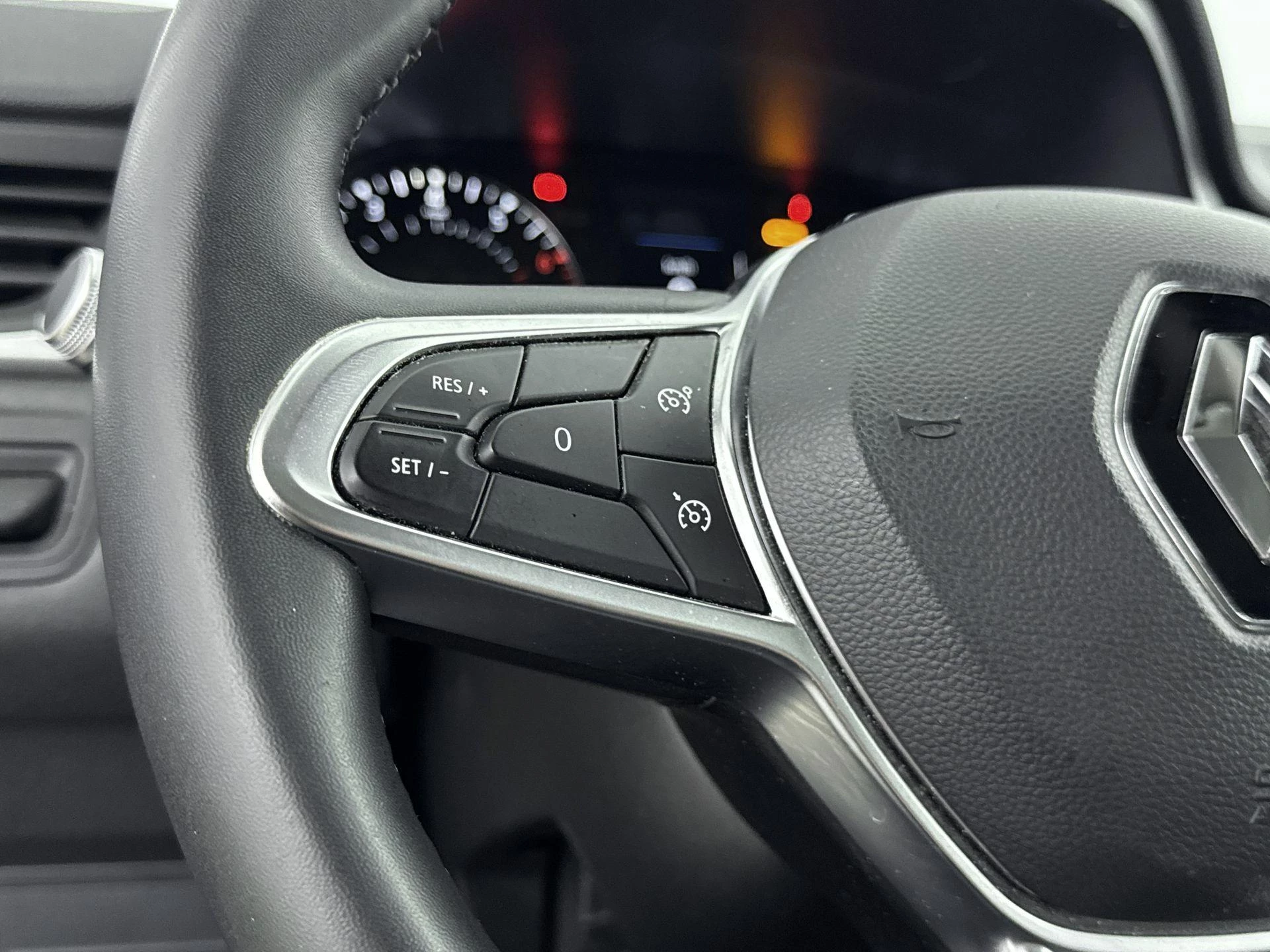 Renault-Captur-image-8