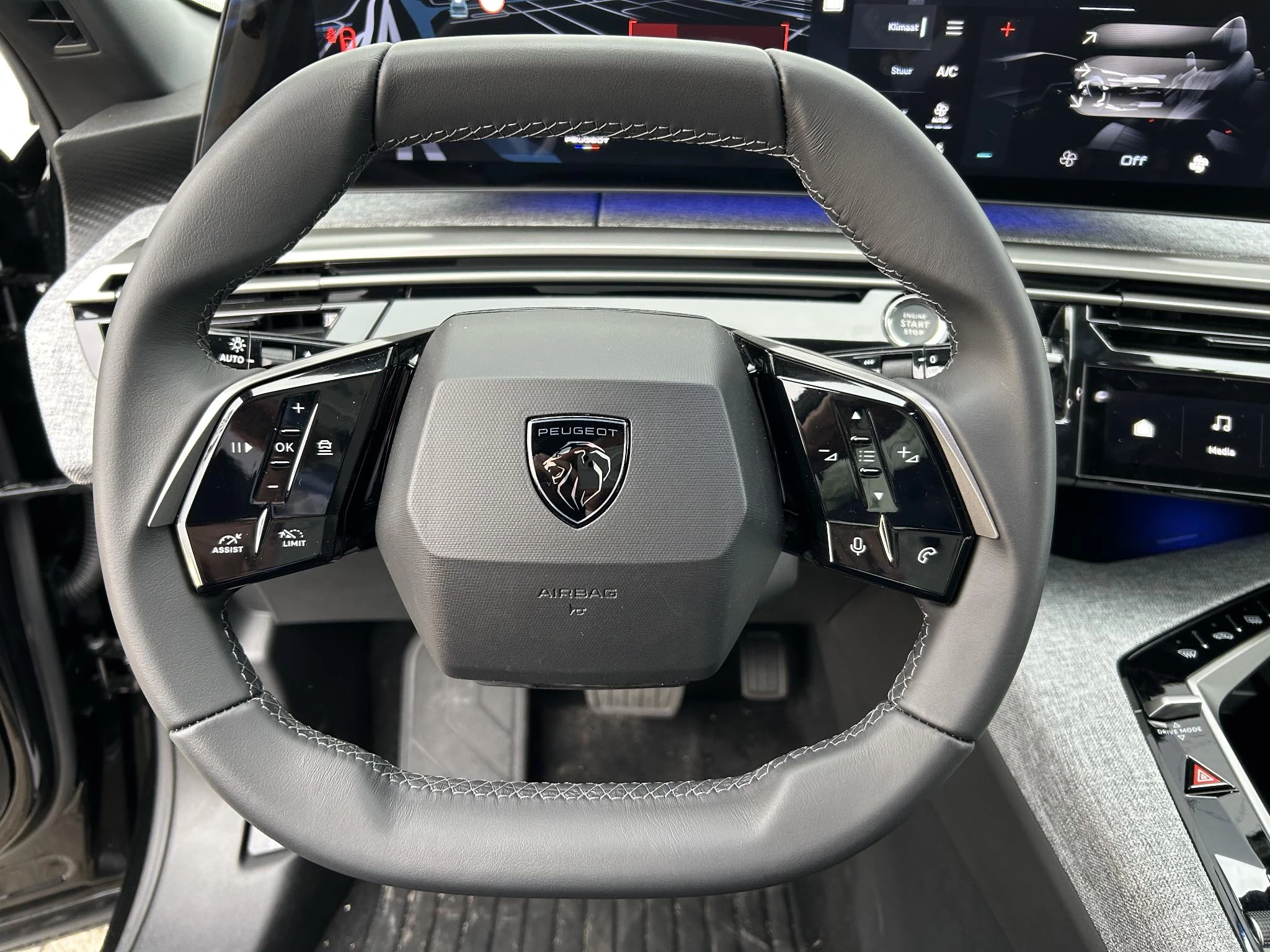 Peugeot 5008 1.2 Hybrid 136 Allure