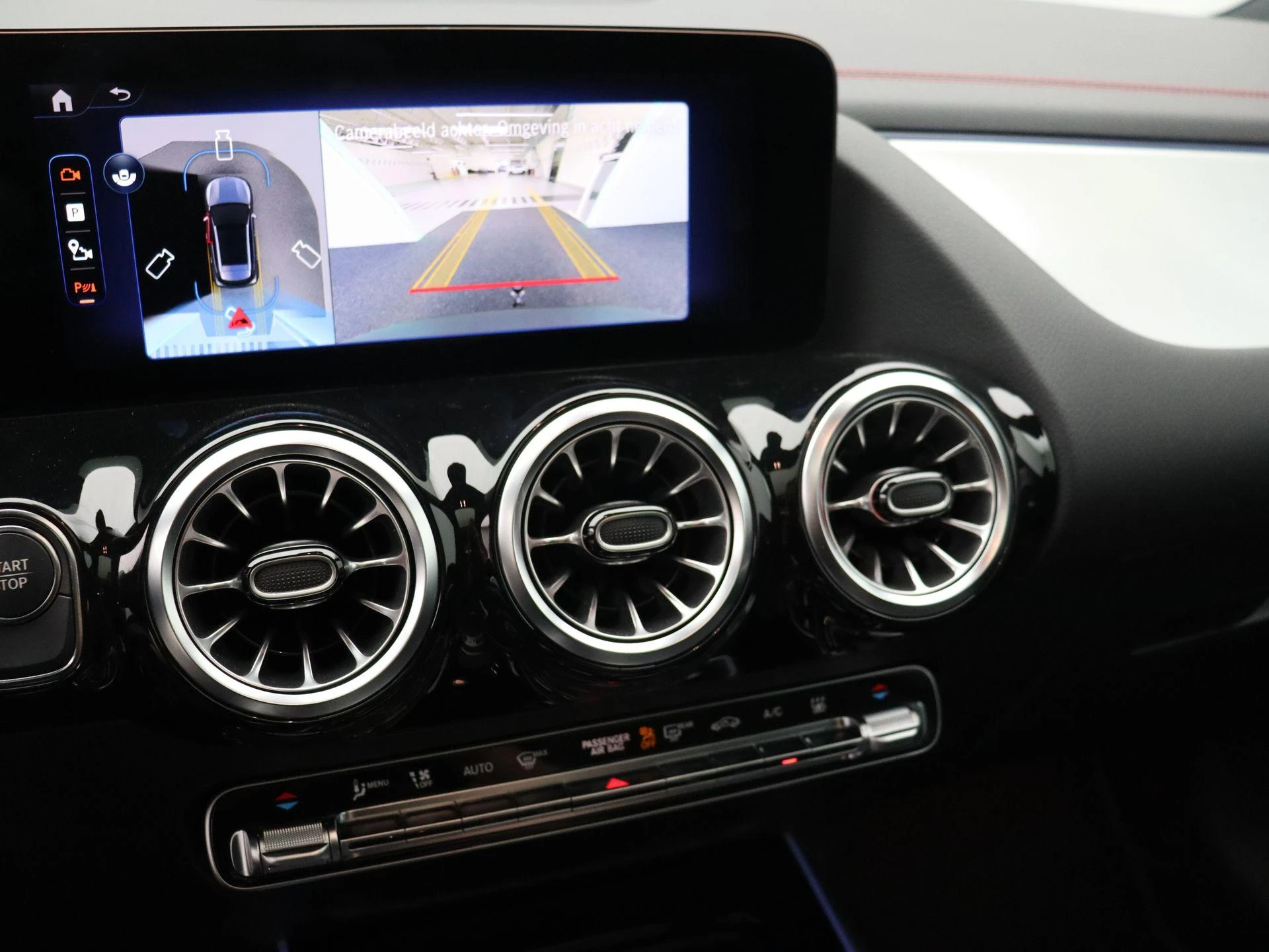 Mercedes-Benz EQA 250+ Star Edition + PANO DAK + BURMESTER + TREKHAAK + HEAD UP +