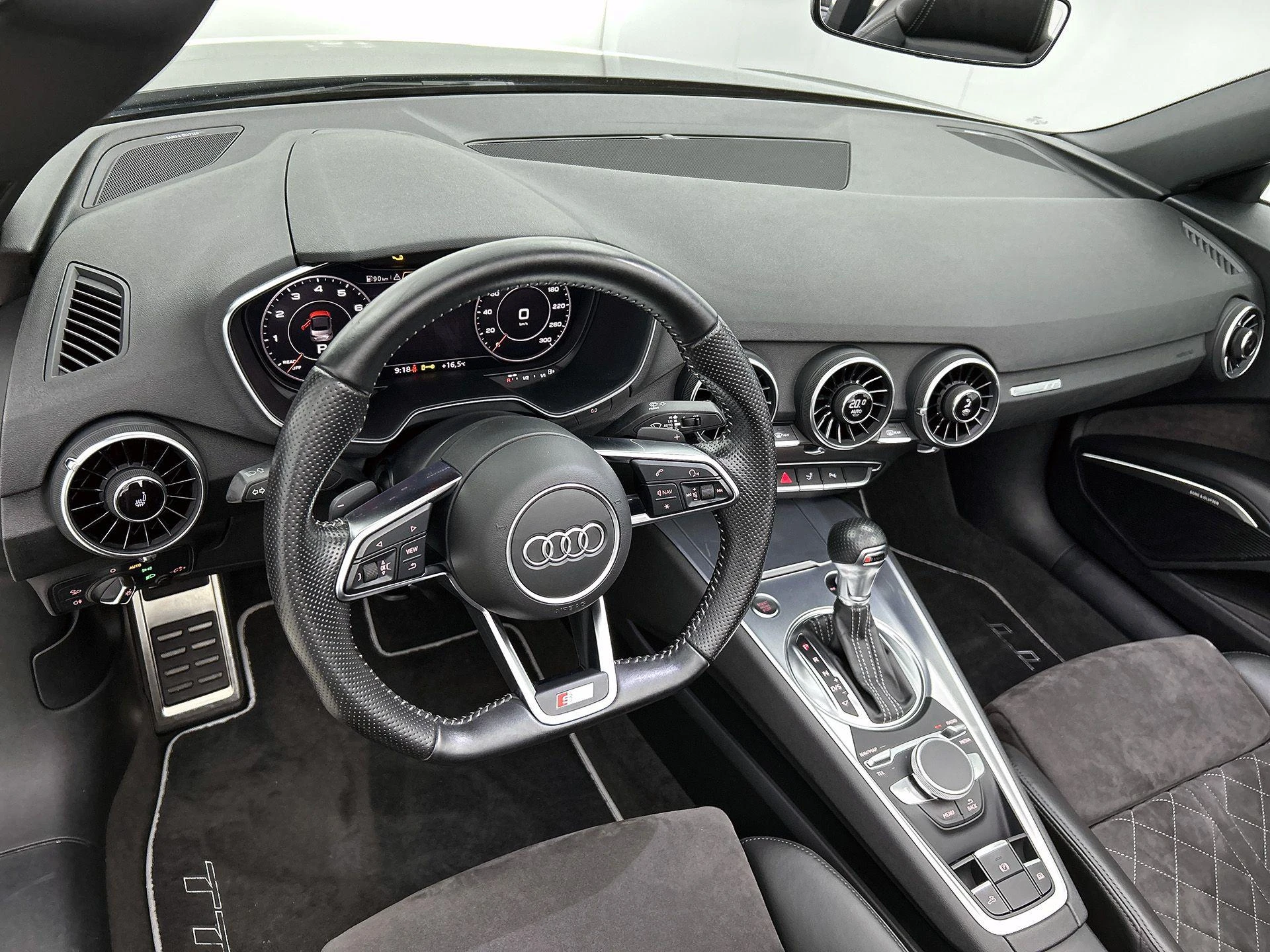 Audi-TT-image-10