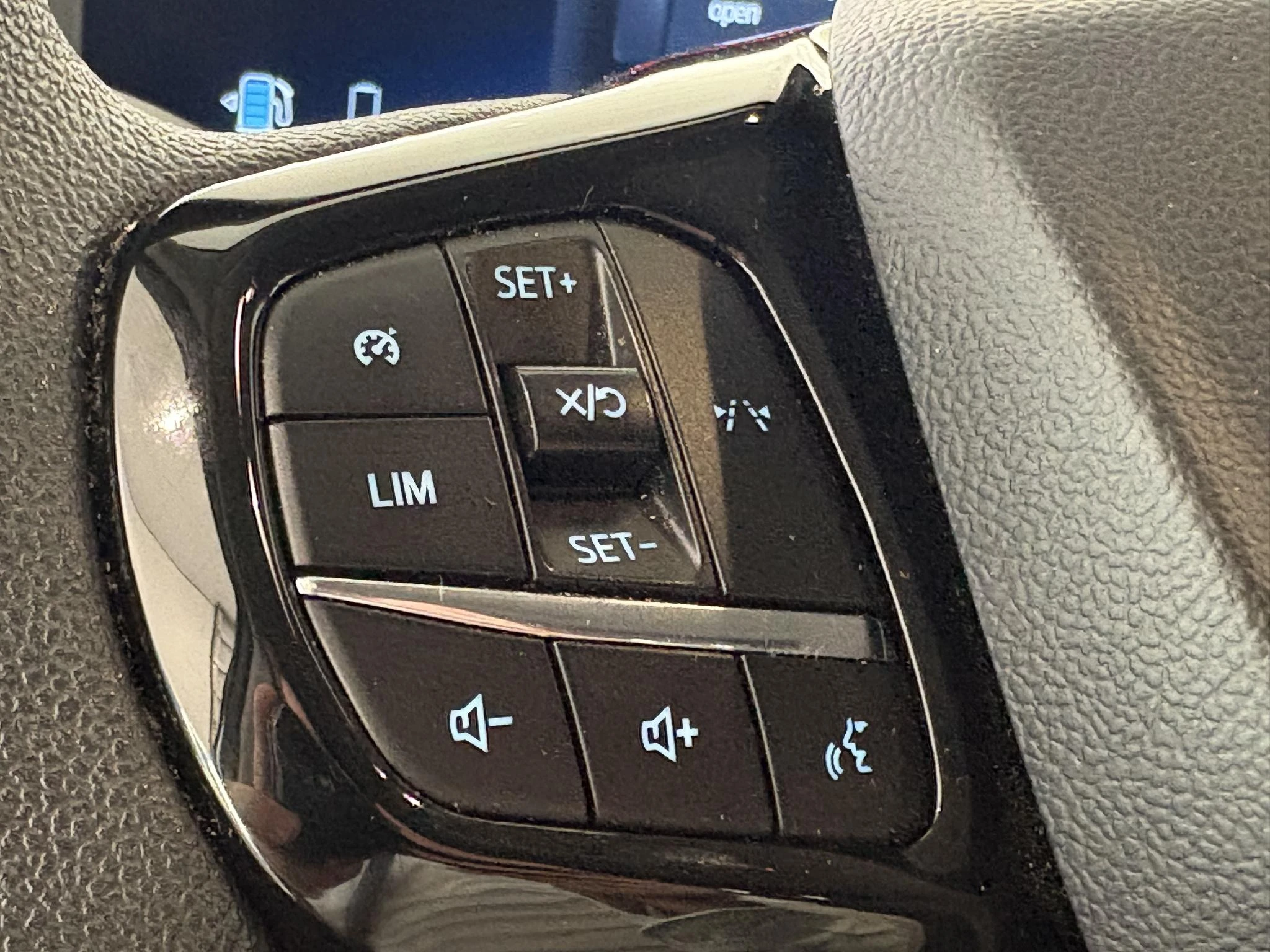 Ford-Transit Custom-image-9