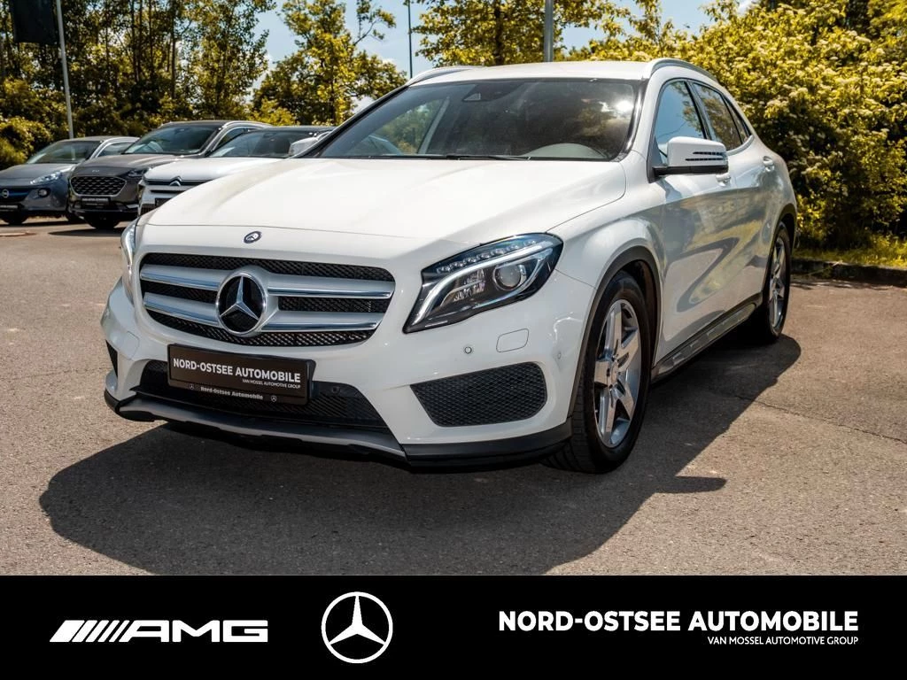 Mercedes-Benz GLA 180 AMG NAVI TEMPOMAT SHZ AMG Line