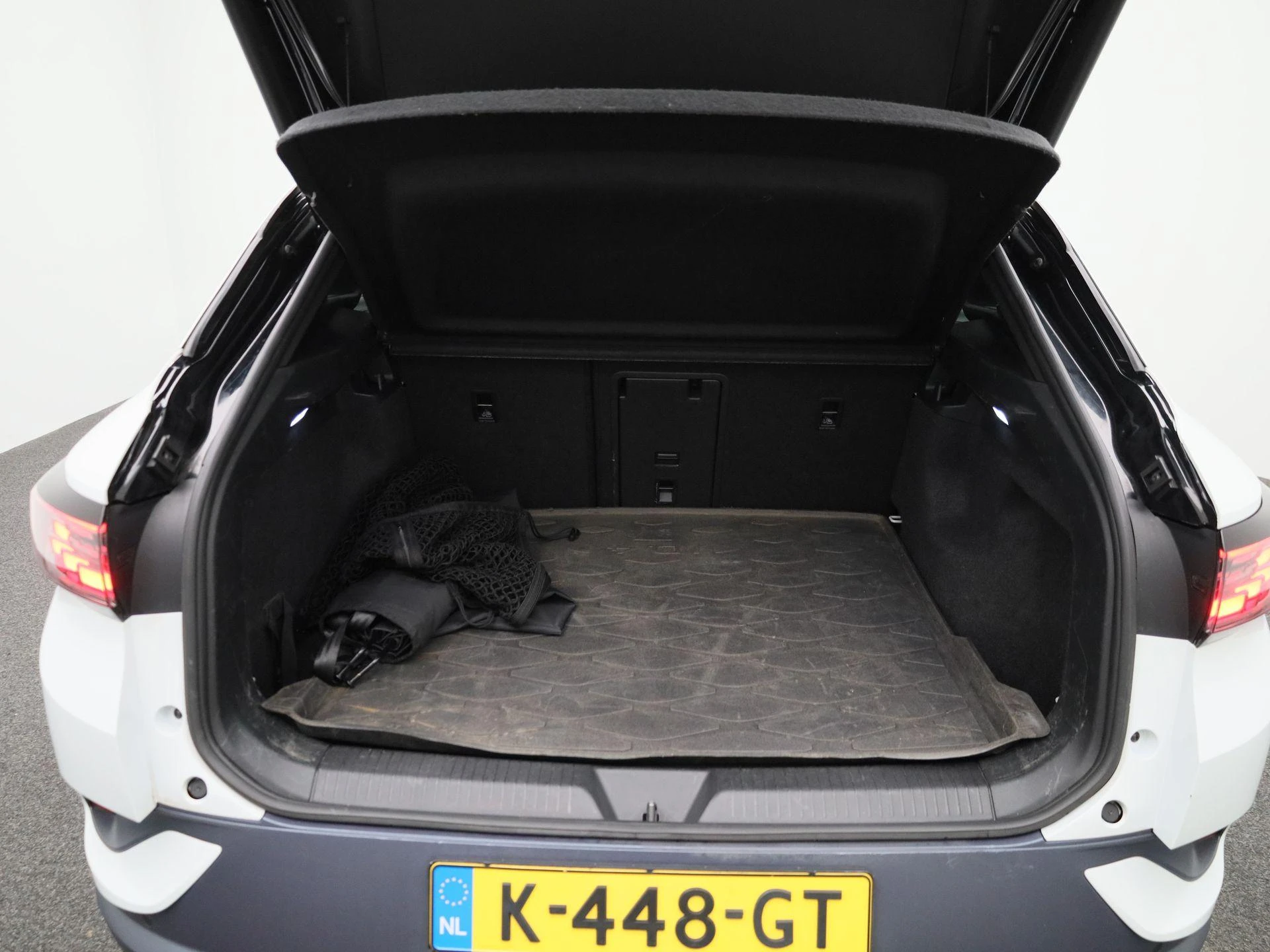 Volkswagen-ID.4-image-11