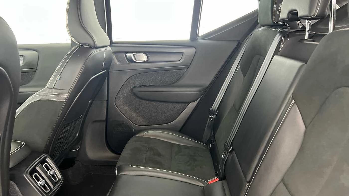 Volvo-XC40-image-6