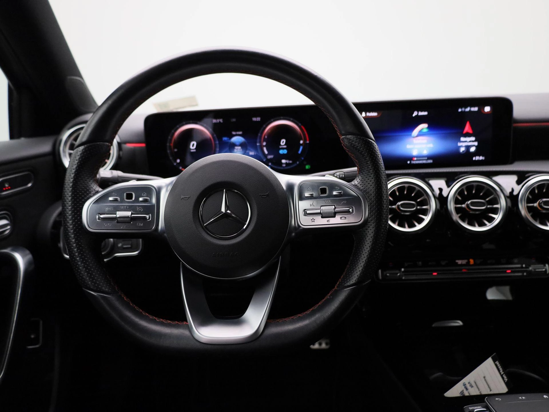 Mercedes-Benz-A-Klasse-image-7