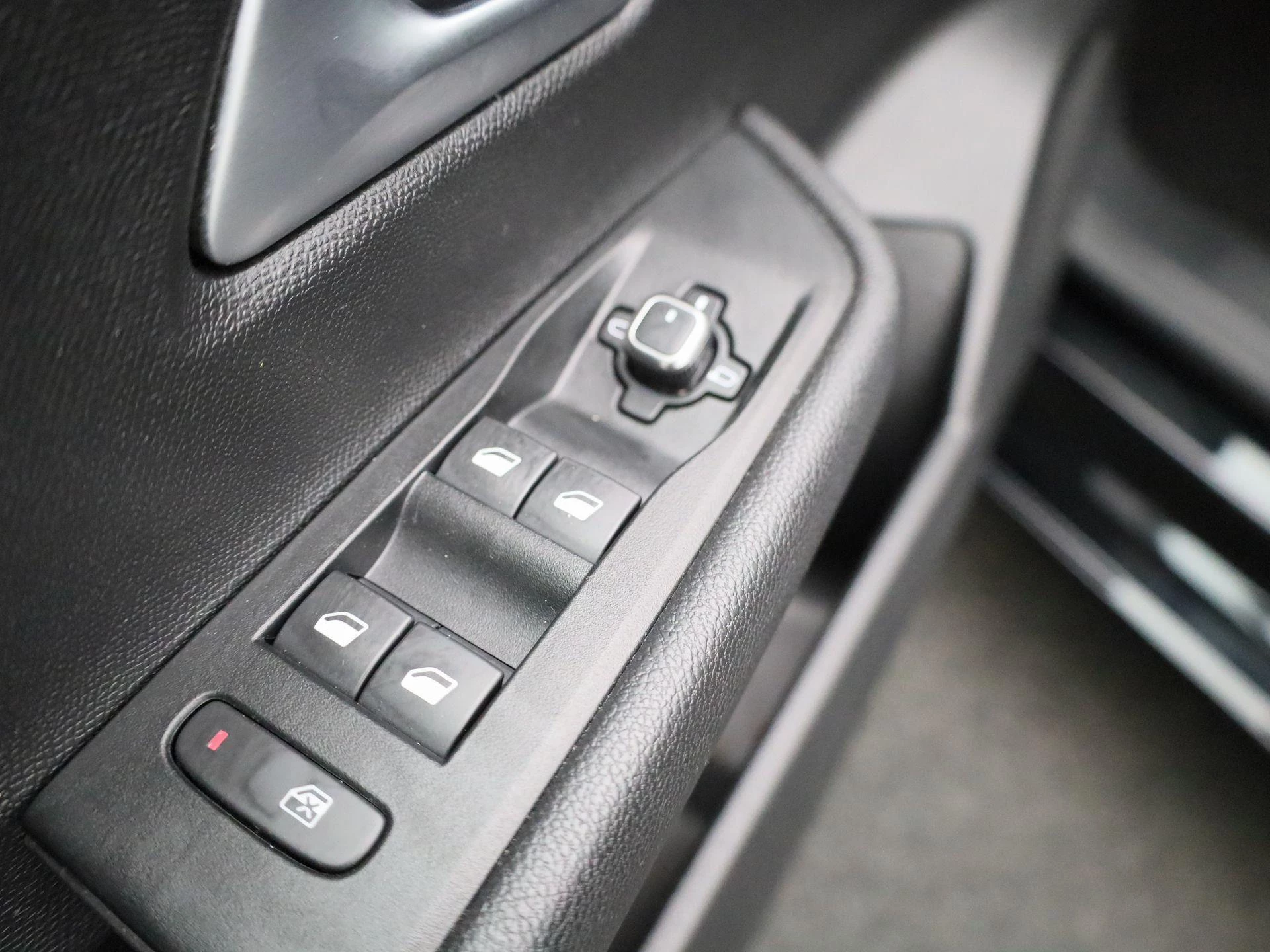 Opel-Astra-image-22