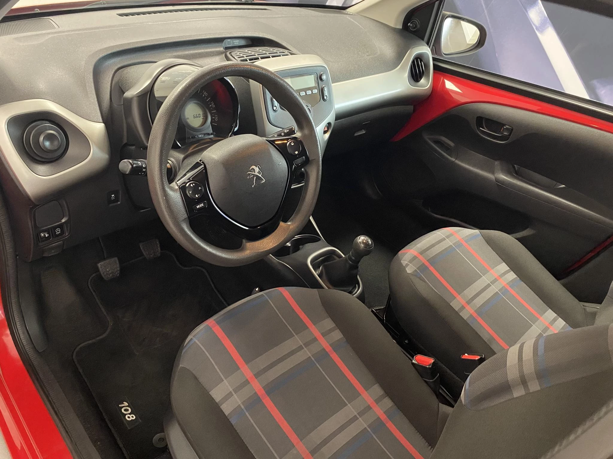 Peugeot-108-image-5