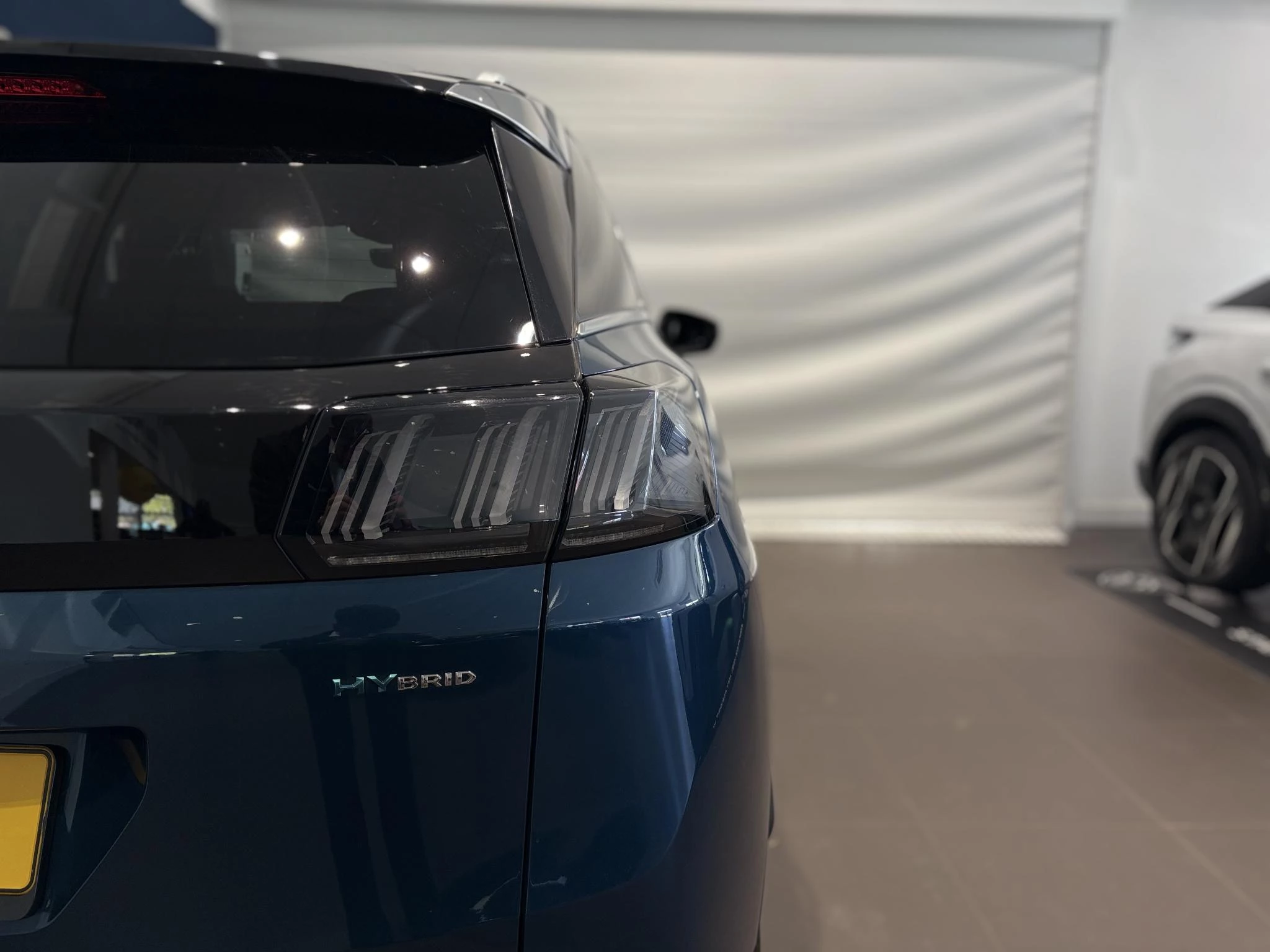 Peugeot 3008 1.6 HYbrid 225 GT