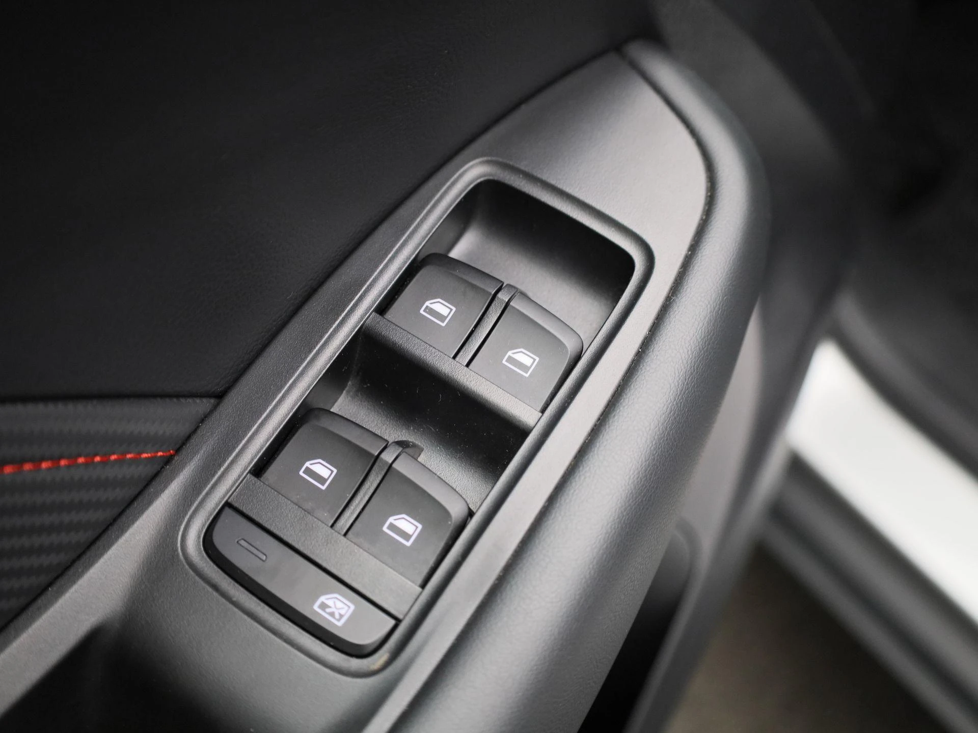 MG-ZS EV-image-31