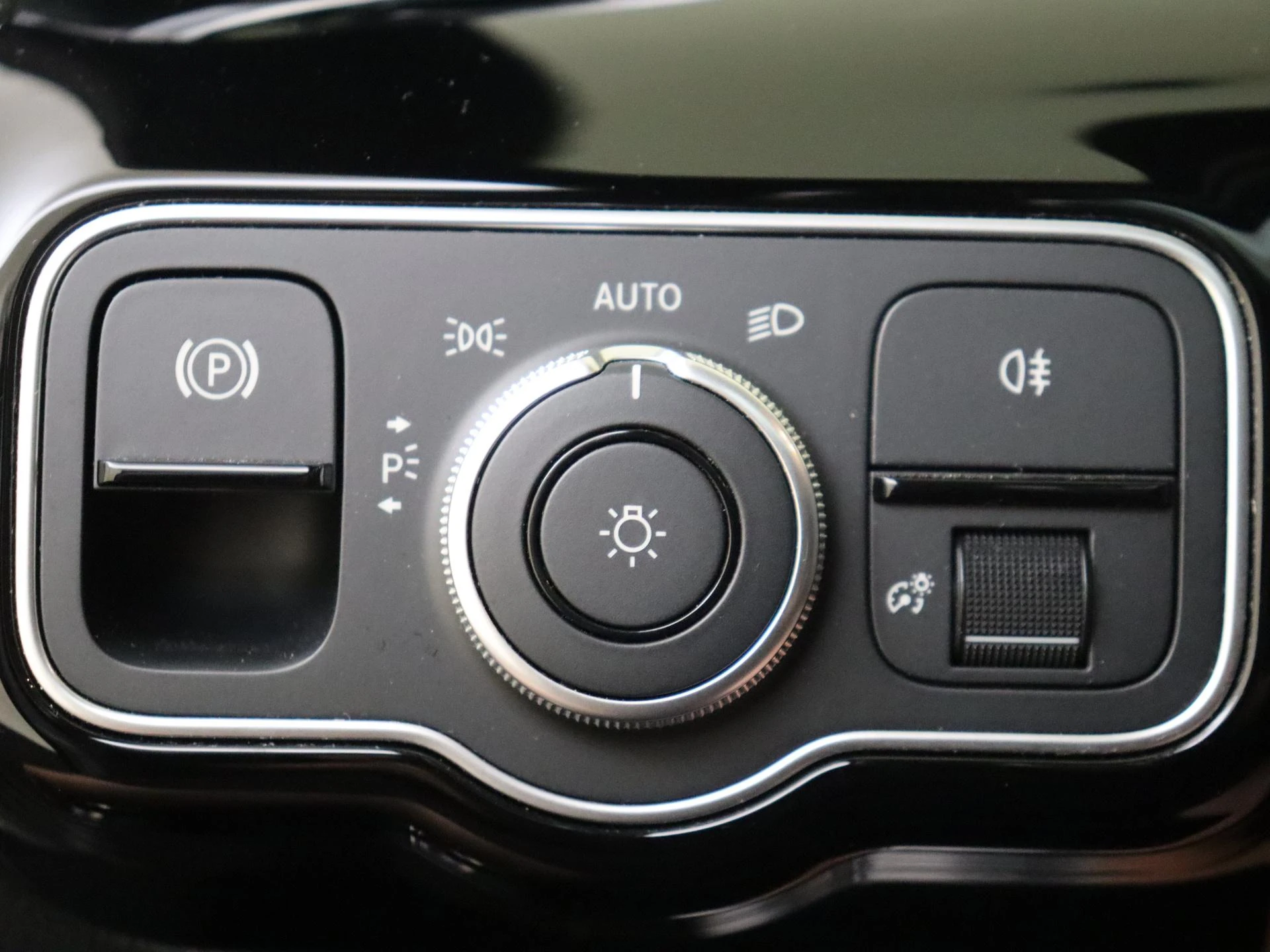Mercedes-Benz-A-Klasse-image-24