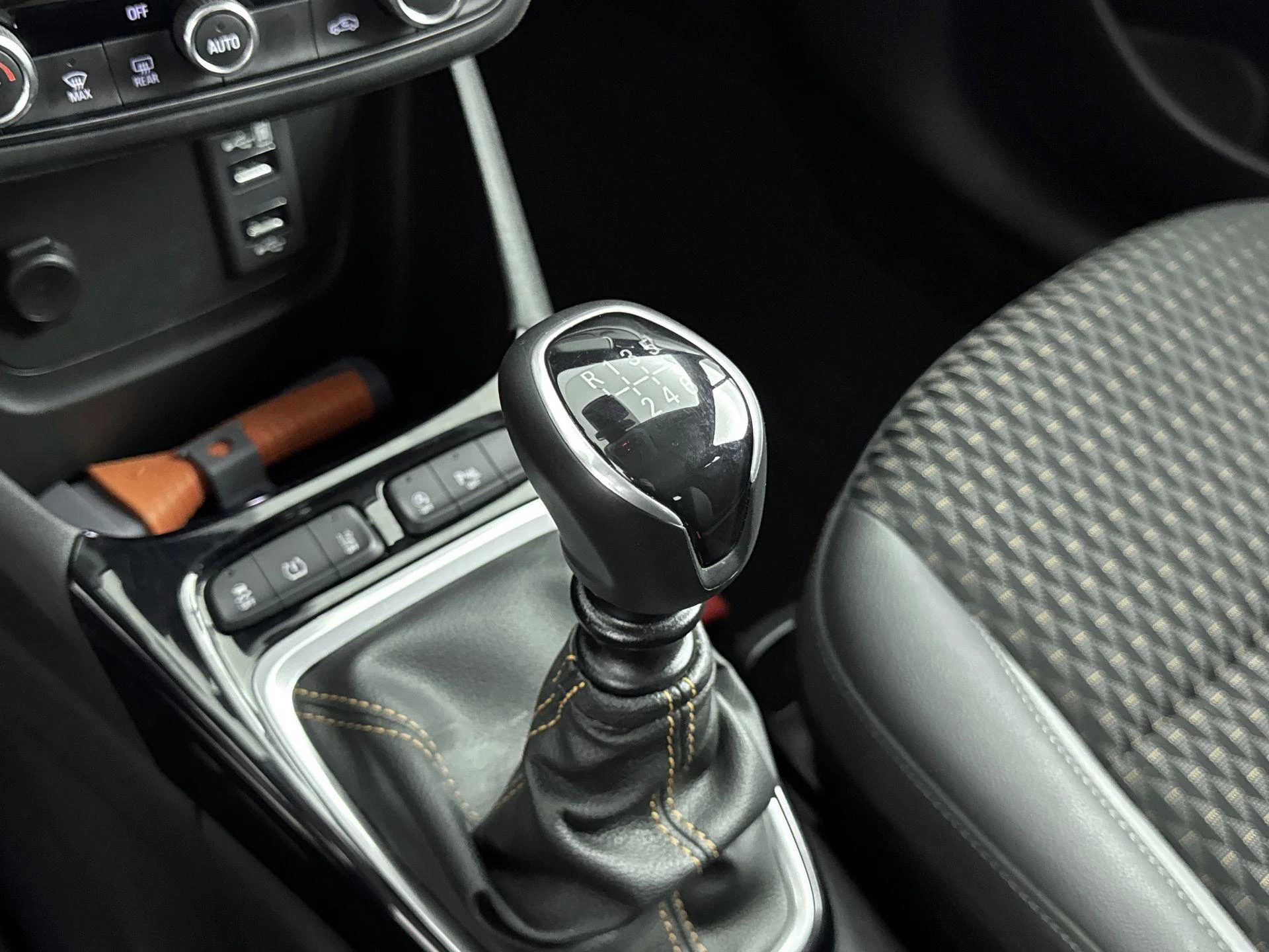 Opel-Crossland X-image-14