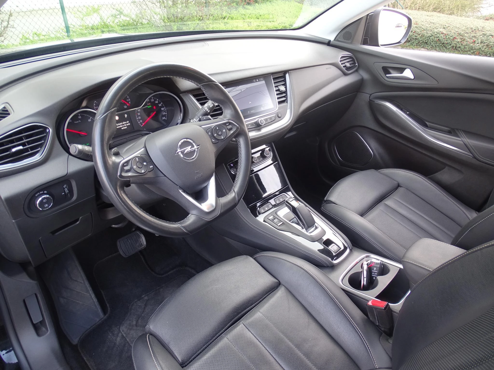 Opel-Grandland X-image-7