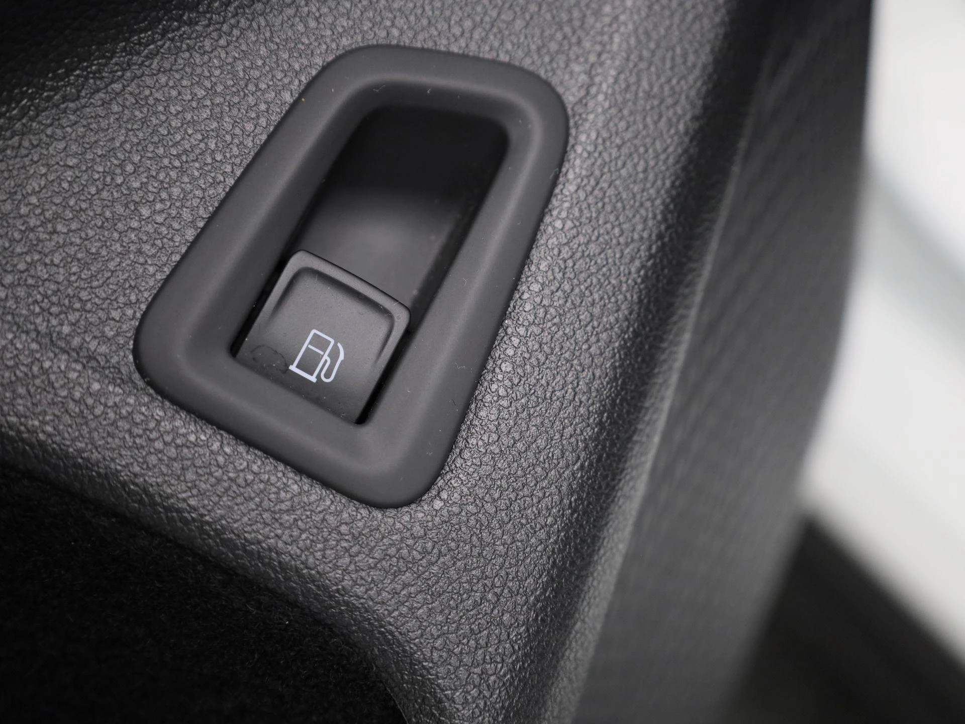 Volkswagen-Golf-image-34