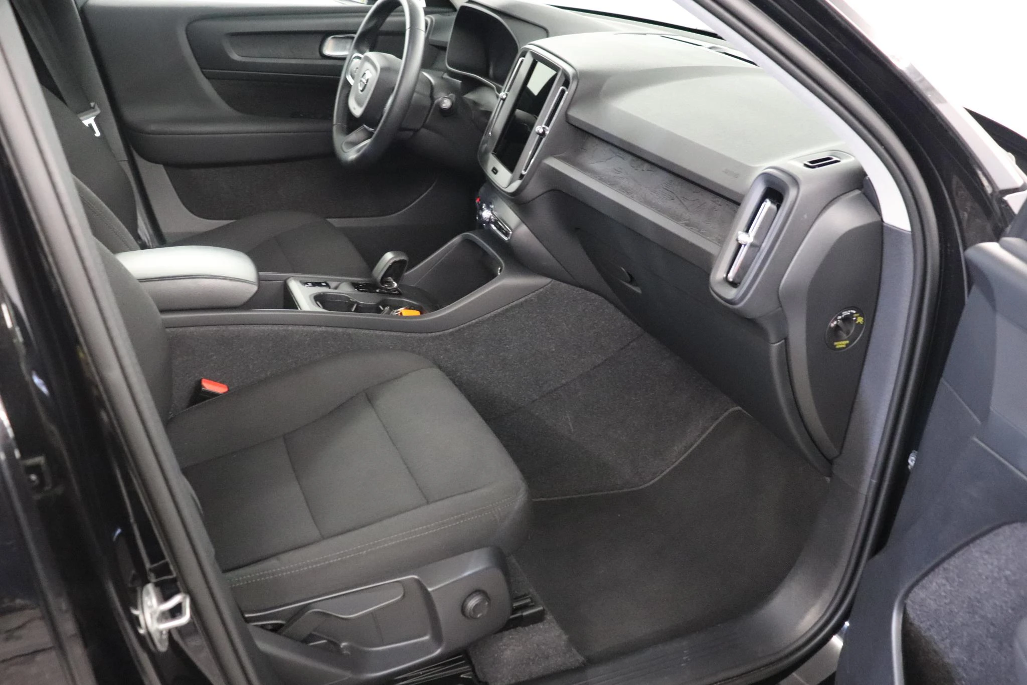 Volvo-XC40-image-10