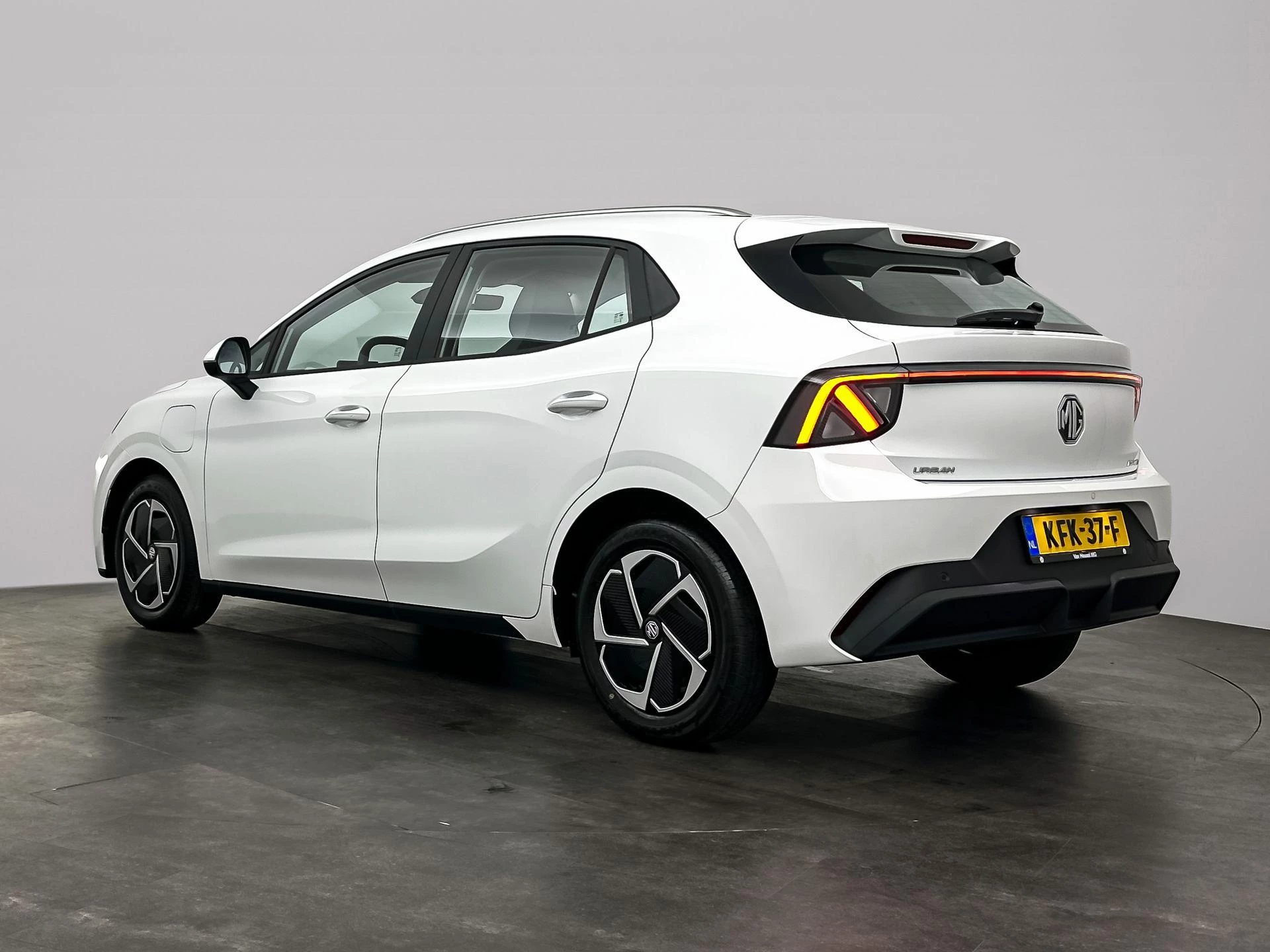MG-MG4 EV Urban-image-1