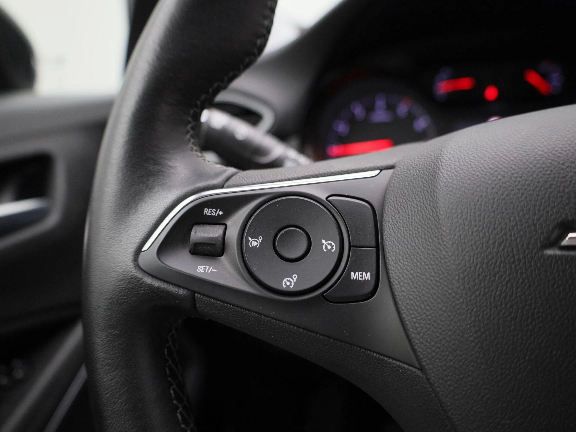 Opel-Crossland-image-16