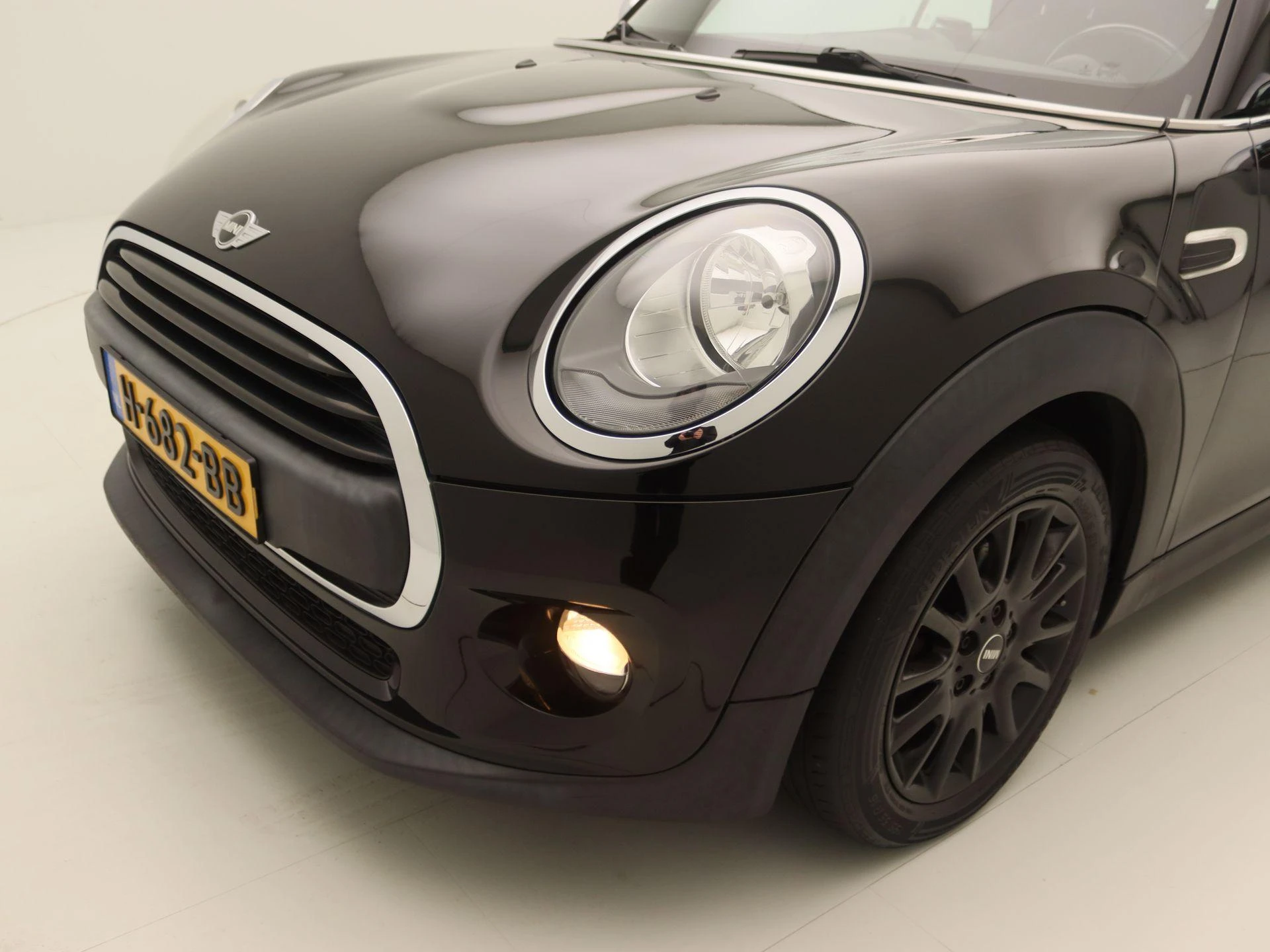 MINI-One Cabrio-image-14