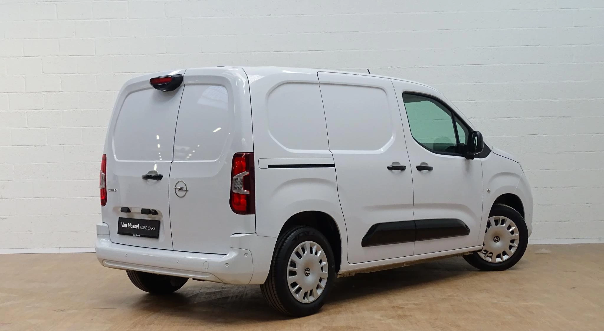Opel Combo L1H1 Light 1.5 Turbo D 130 S/S MT6