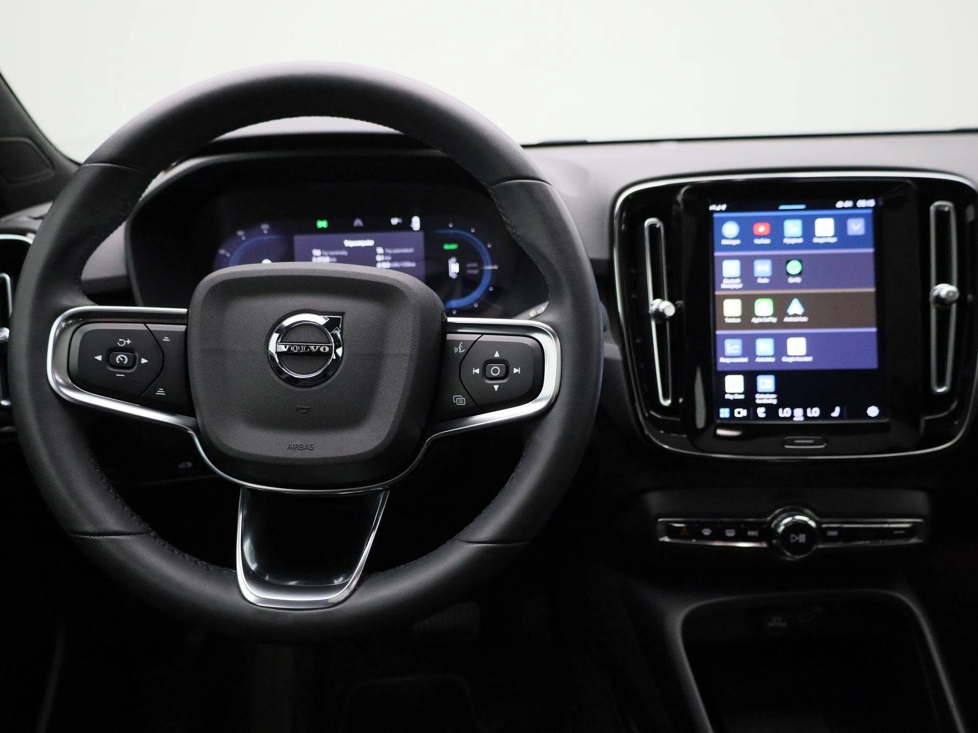 Volvo-C40-image-8