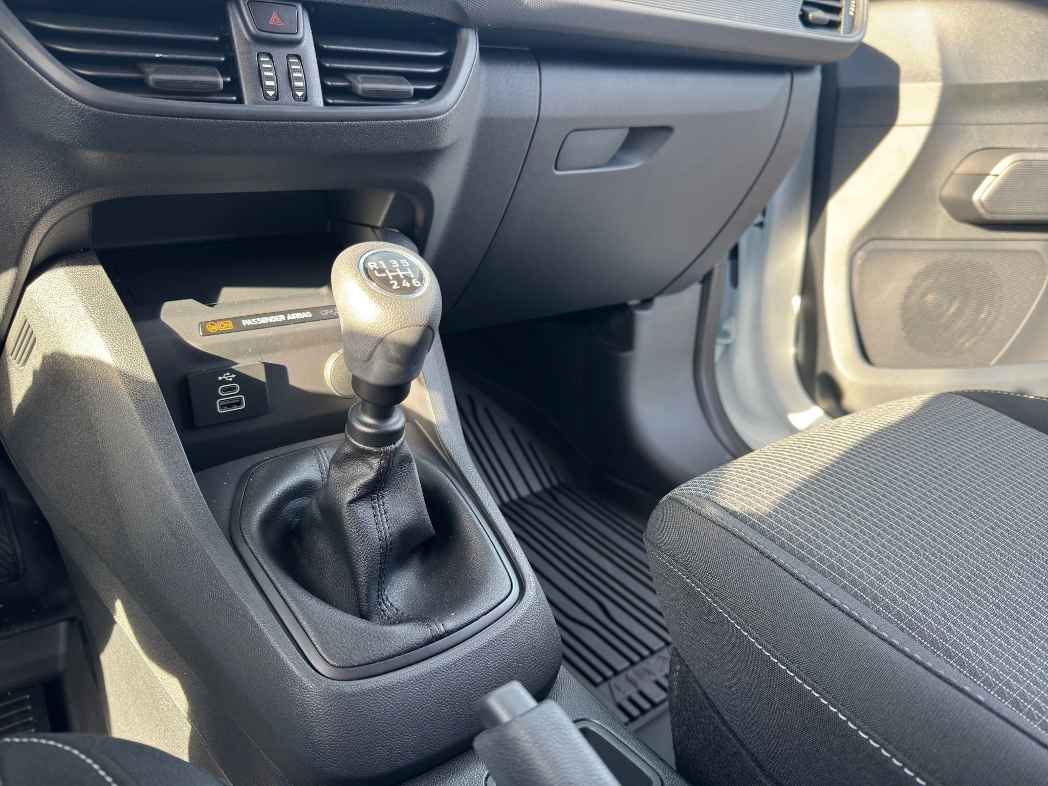 Ford Transit Courier Trend 1.0 EB 74kW GJR | RFK | SHZ | PDC | Klima | BT