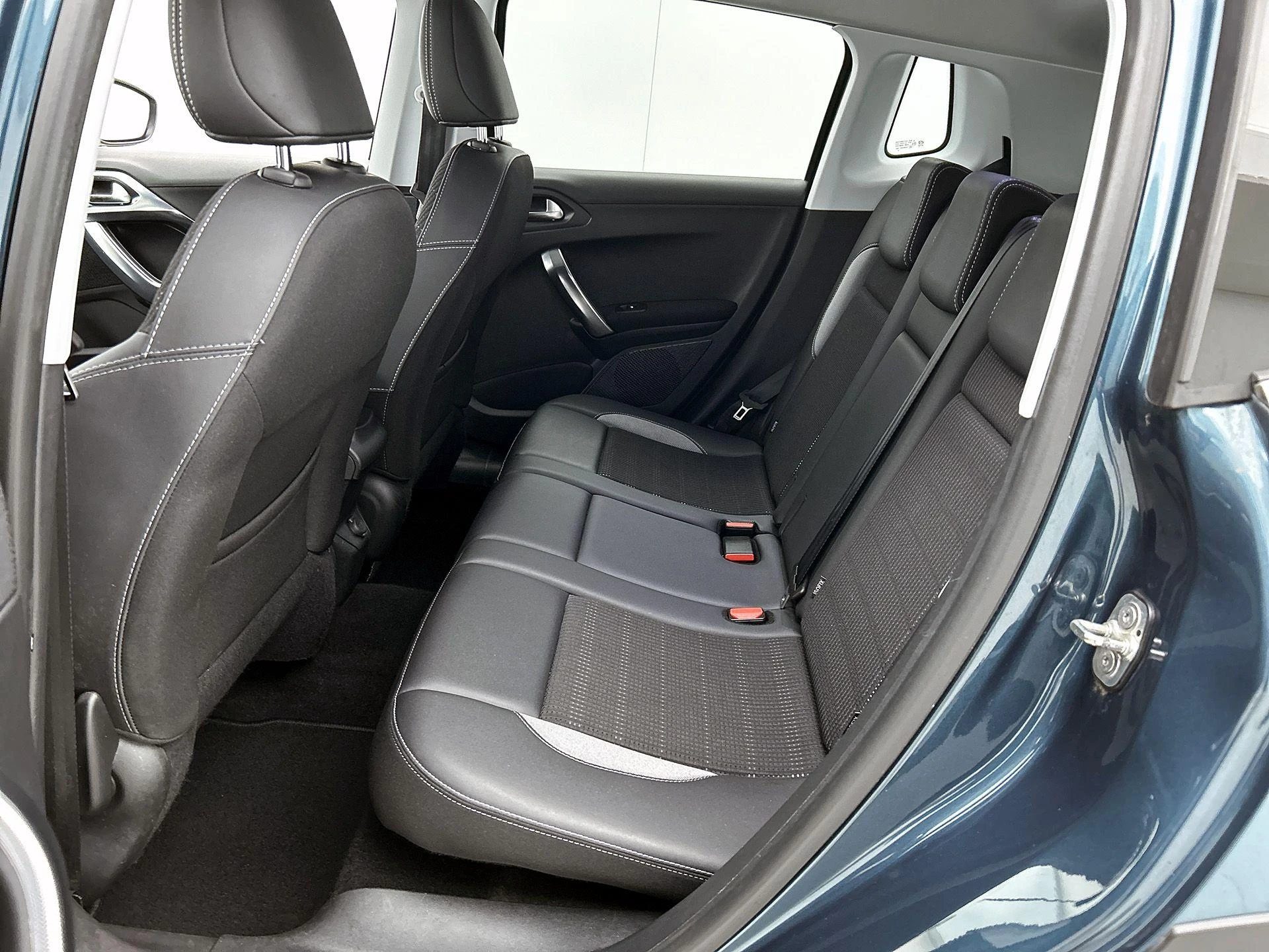 Peugeot-2008-image-25